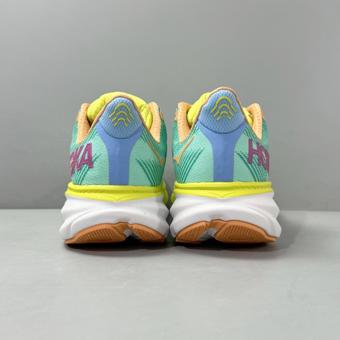 HOKA ONE ONE Clifton 9