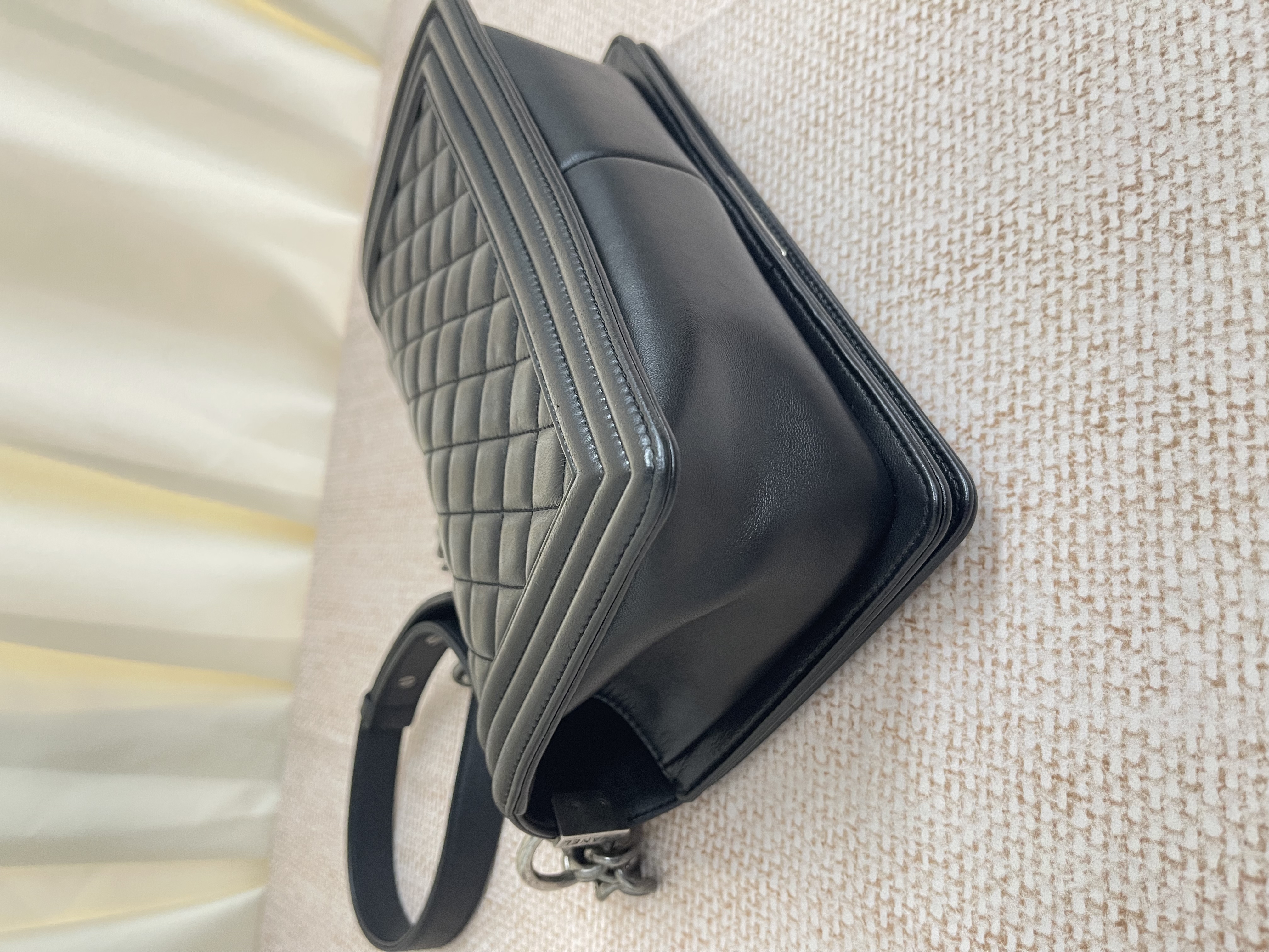 Pre-owned Chanel Boy / Product Code: 26040601