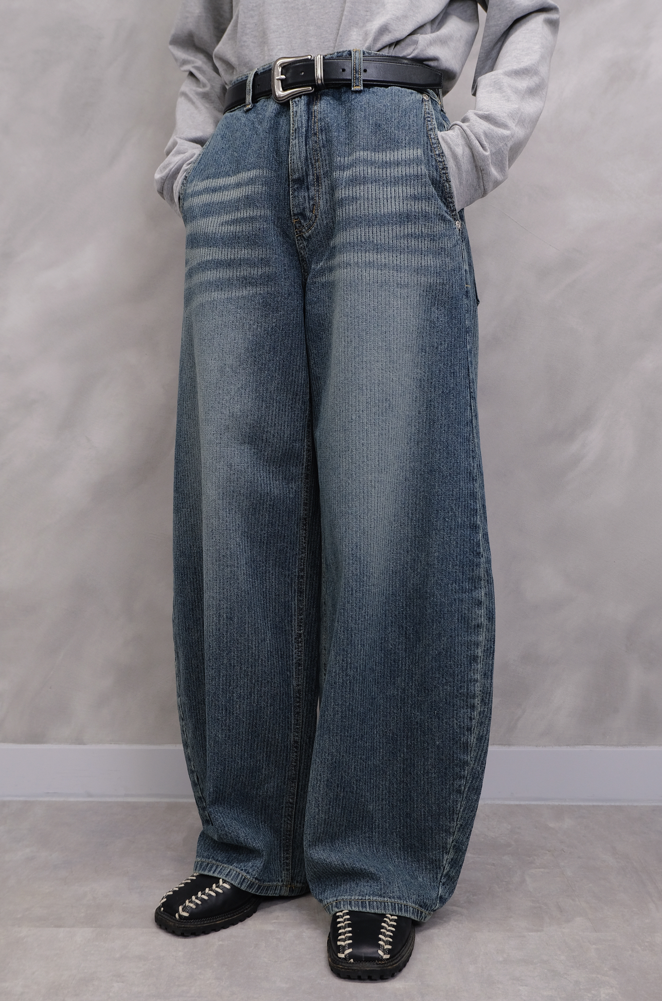 Whiskering beggy jeans #pt17