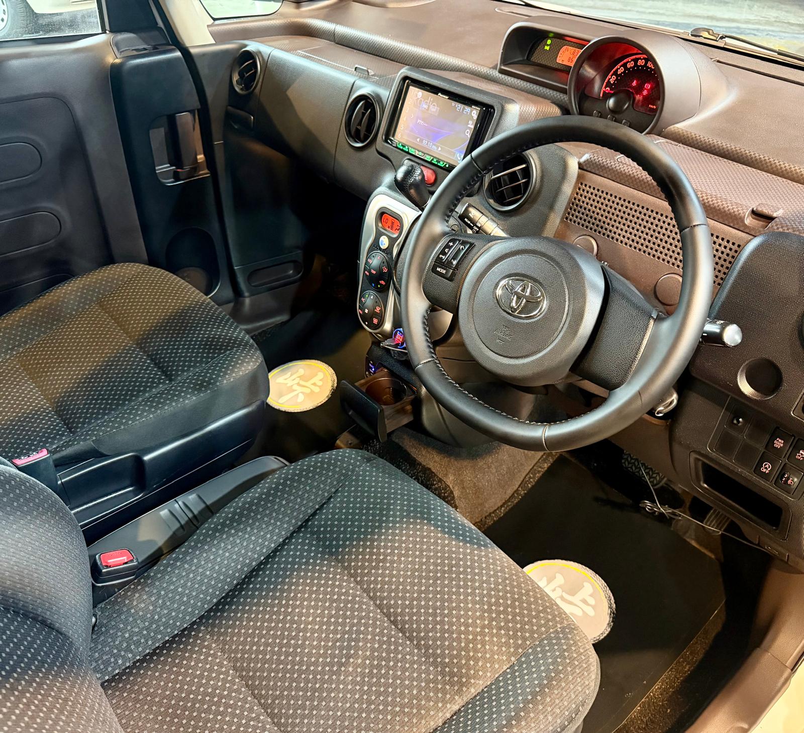 Toyota SPADE 1.5 Modellista 2015