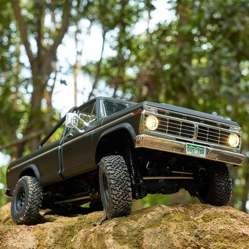 【香港現貨】FMS 1:18 FCX18II FORD F-100 無刷攀爬車 | 高低兩檔變速 | 磁吸車殼