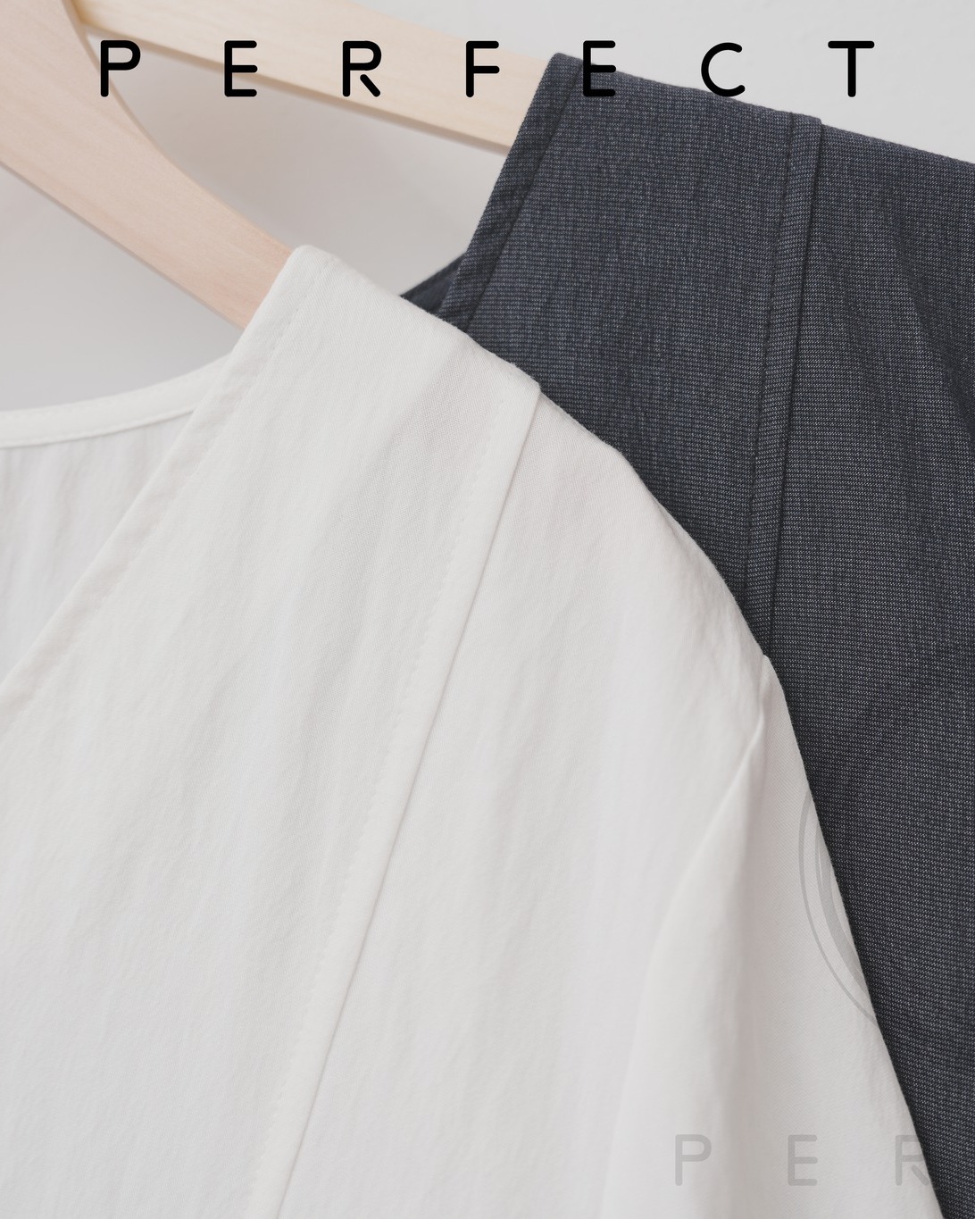 T0002_顯瘦V領波浪衣腳上衣（隨性藍）