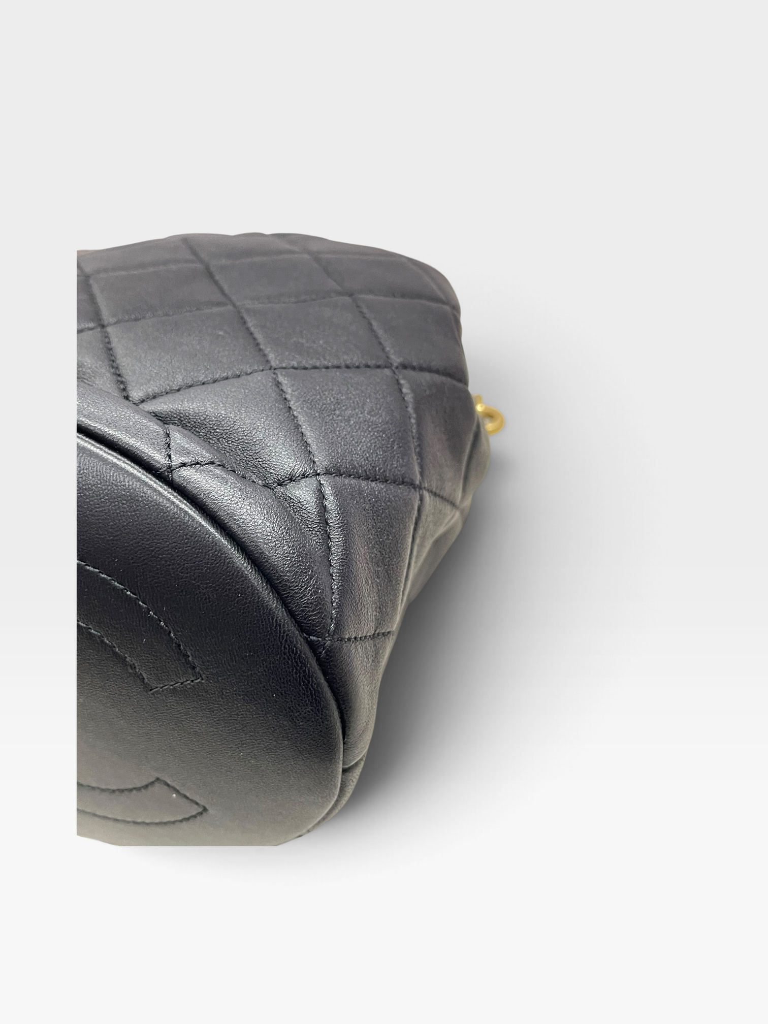 Pre-Owned CHANEL Bucket Bag / Product Code: 091003