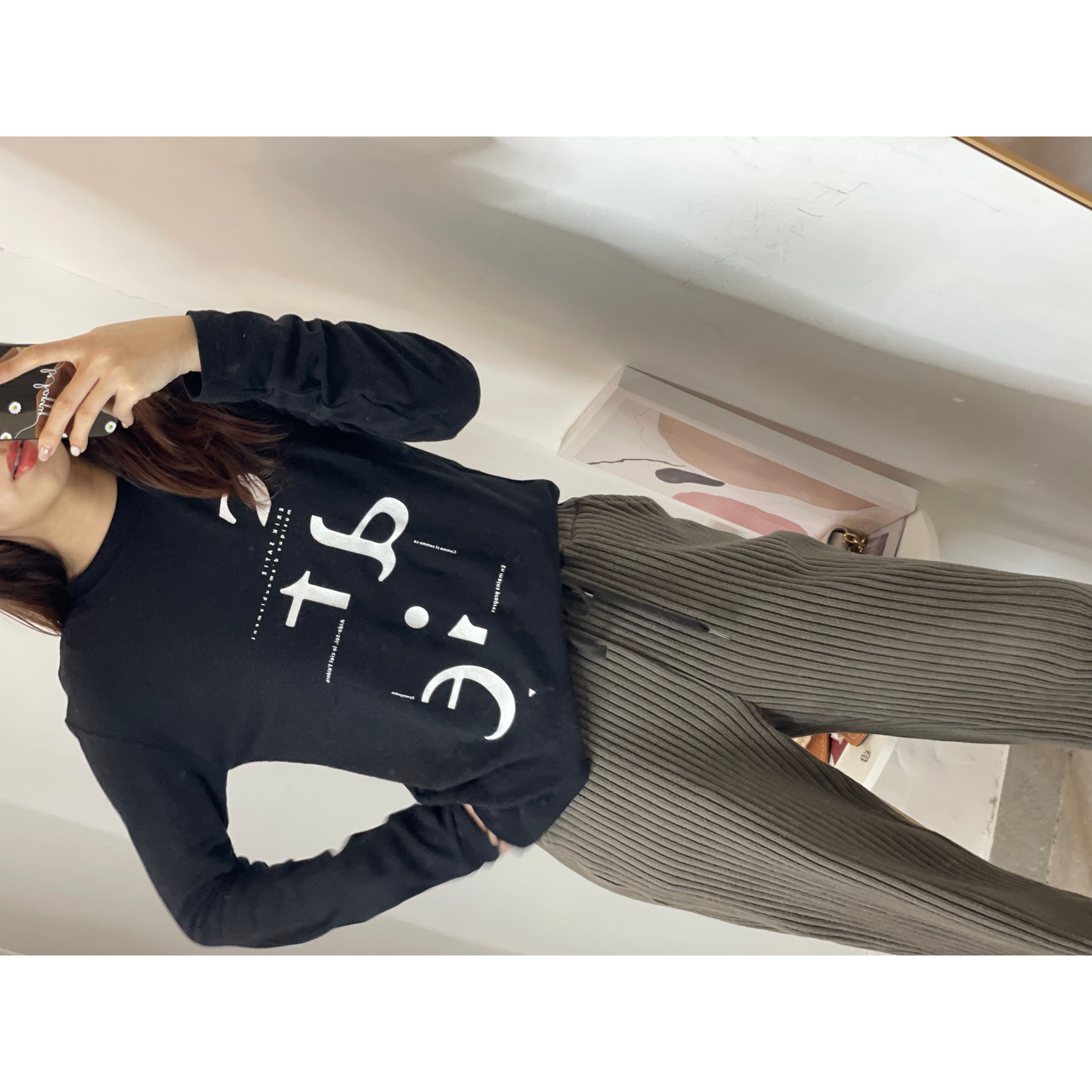 薄身英文字絲襪Top