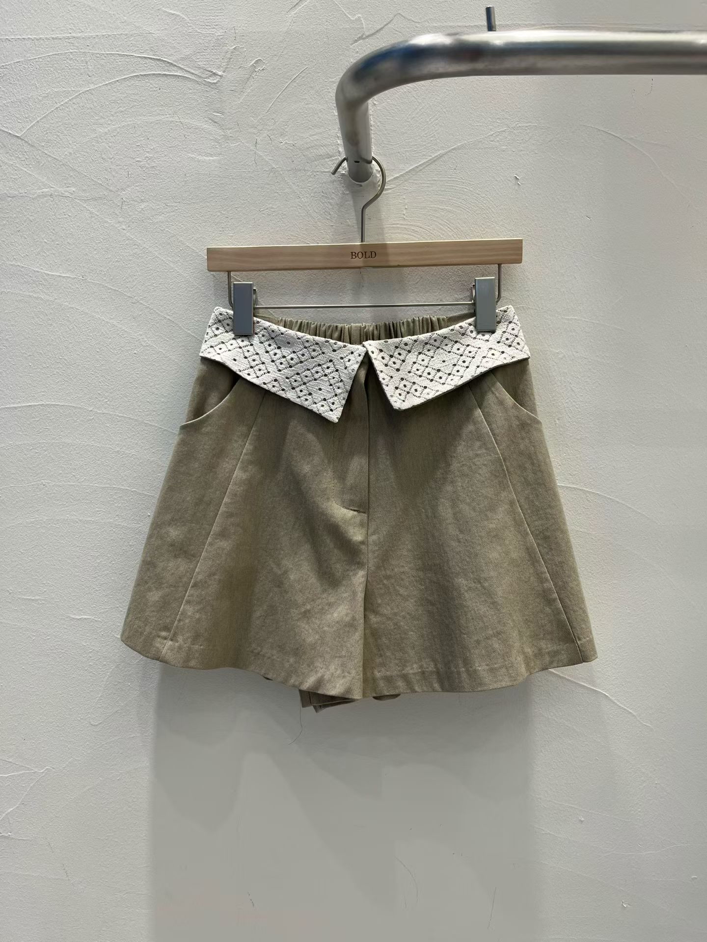 B17 通花褲頭短褲