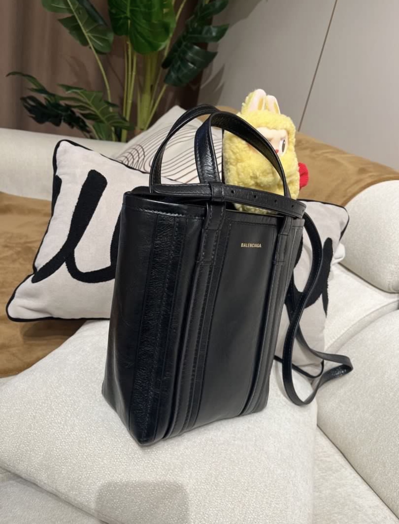 Balenciaga Shoulder Tote Bag Black 100%Authentic, 98%New ✅Dust bag