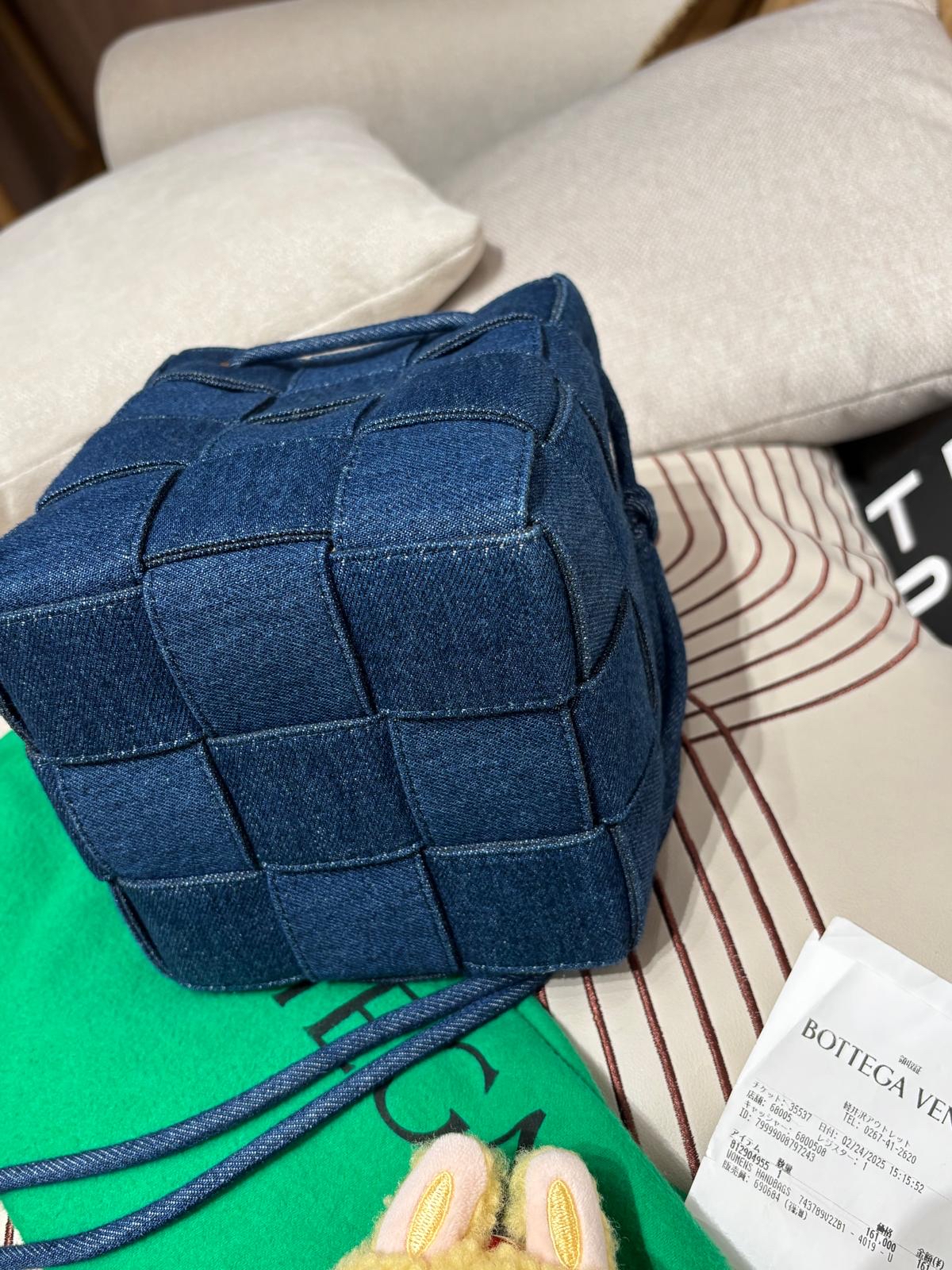 全新 Bottega Veneta BV bucket denim 100%Authentic ,unused 未使用 ✅收據✅塵袋 