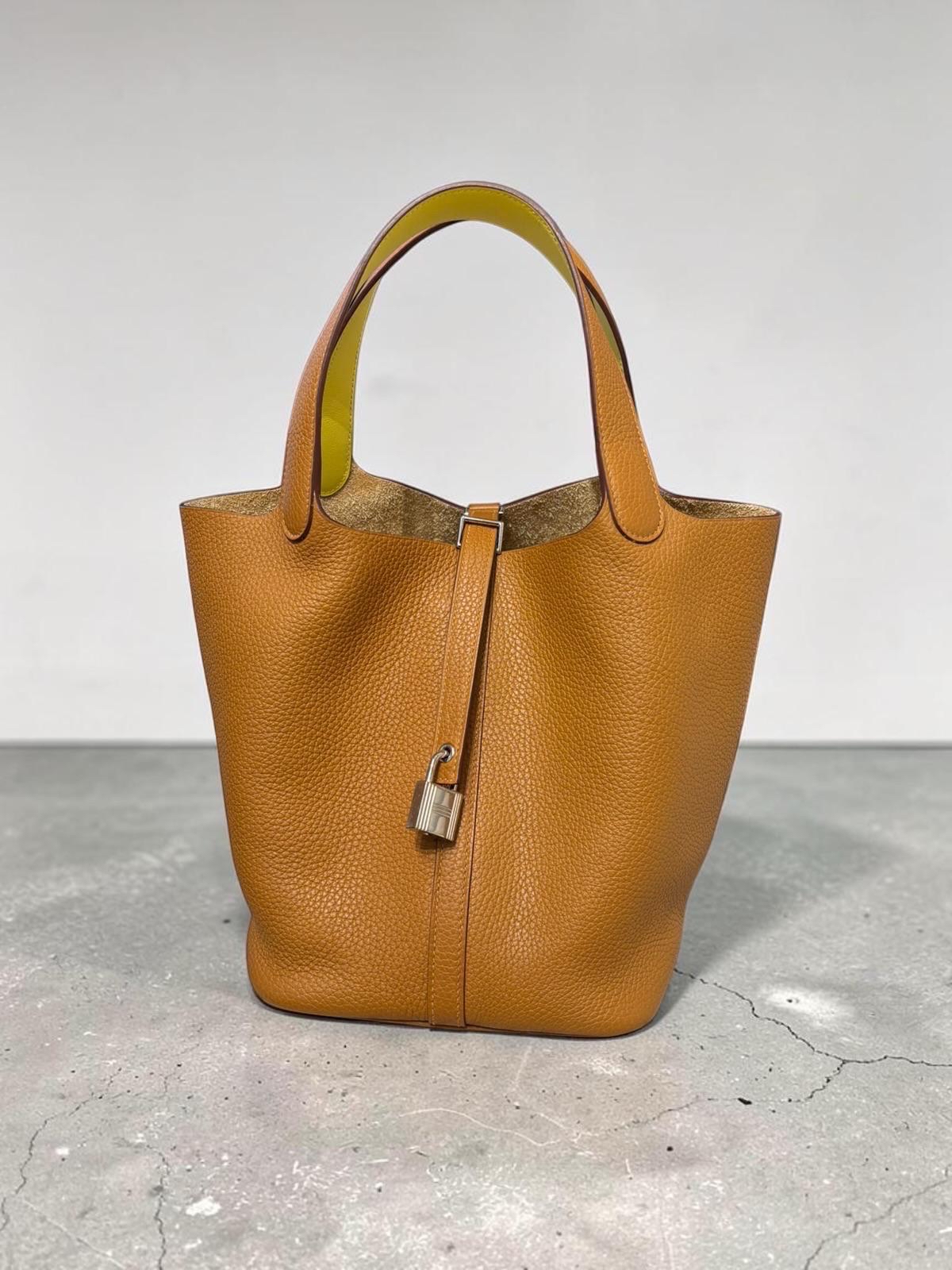 未使用品Hermes Picotin 22,STAMP Y 芝麻色銀扣 100%Authentic ,unused ✅key lock✅dust bag✅box 