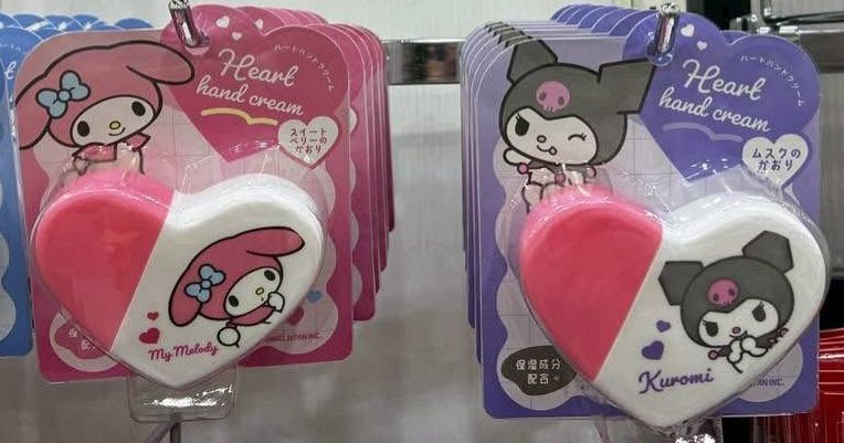 SANRIO HEART HAND CREAM - 04260198