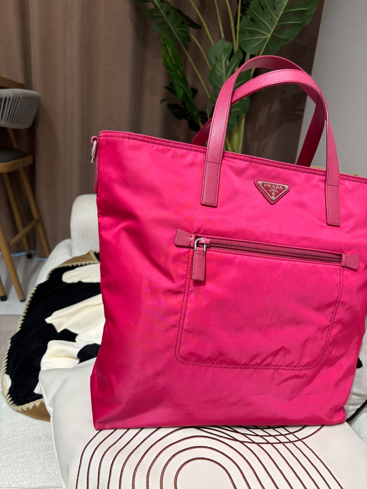 Prada Nylon handbag tote Bag 100%Authentic, 95%new 