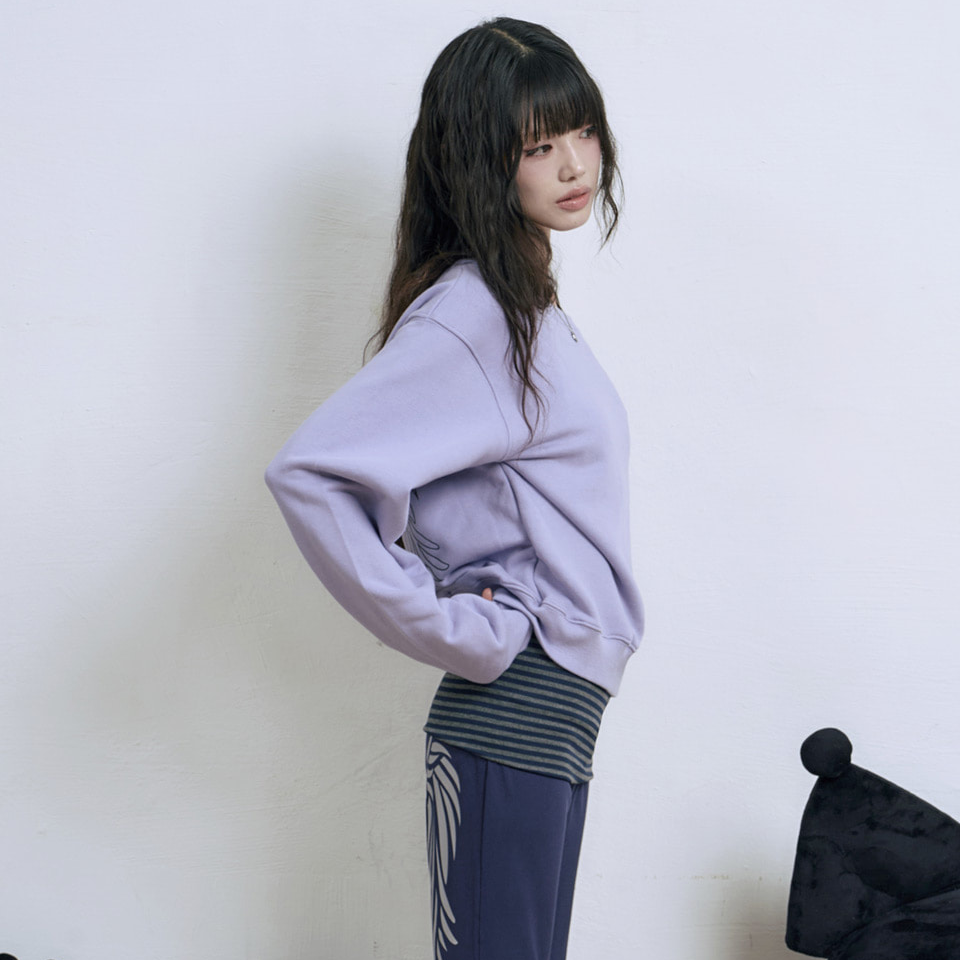 Venhit x Kuromi Off-shoulder Wing Sweatshirt (Purple)