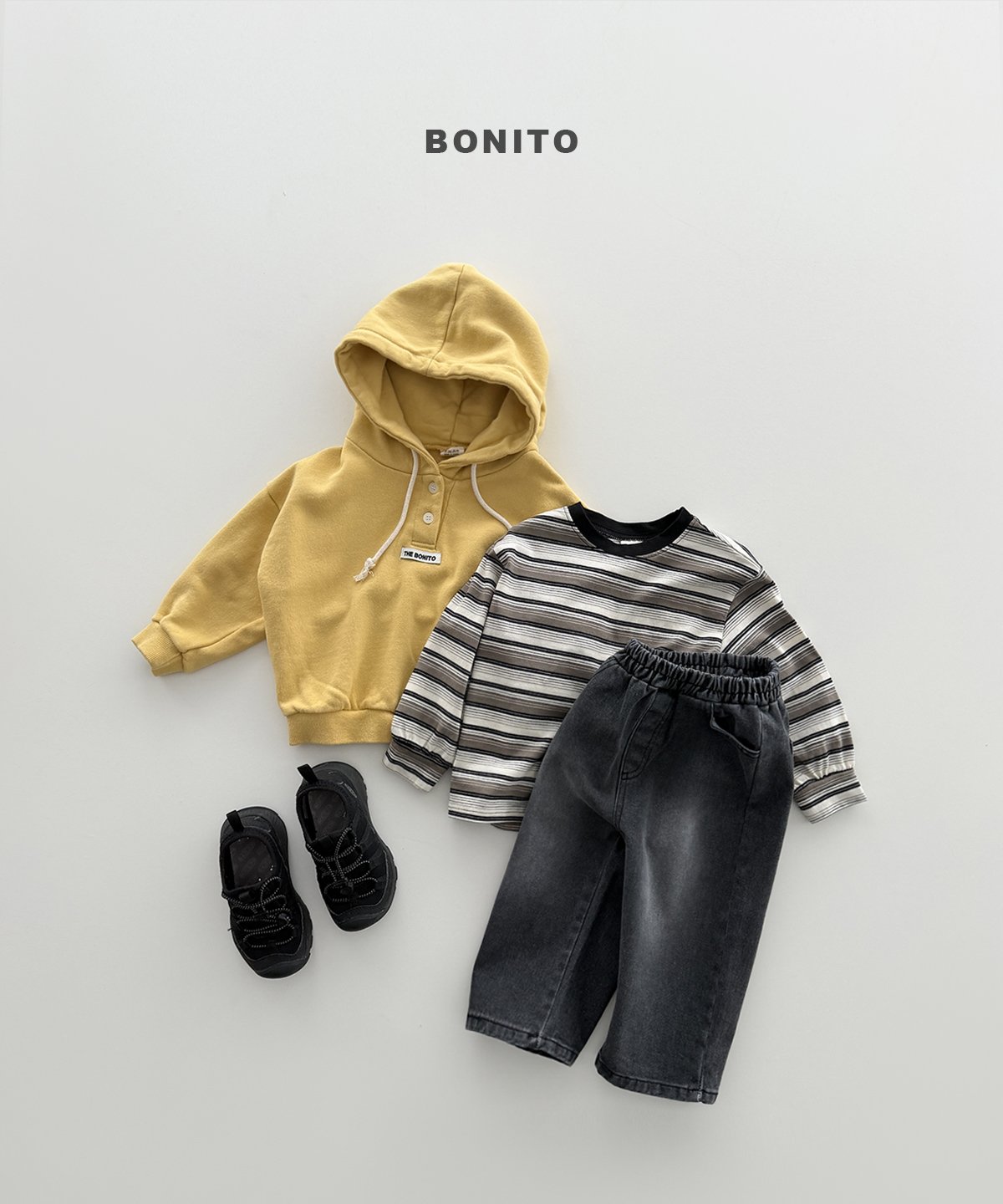 BONITO Track Stripe Ribbed Tee
