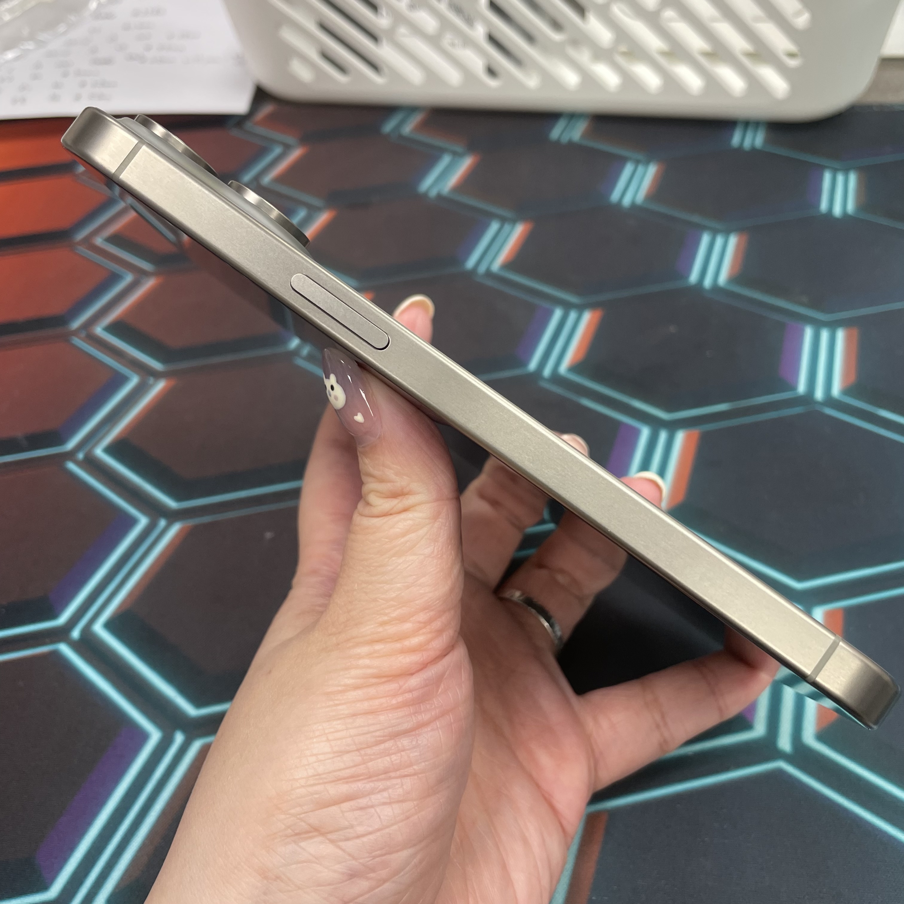 *6813 15 Pro max 勁靚機 1TB 電88 原色 gray
