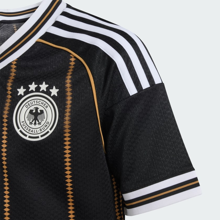 黑金告別！⚫🟥🟨 Adidas Germany 德國 2026 三客童裝球衣 (可加印球員印字及臂章) KS5264