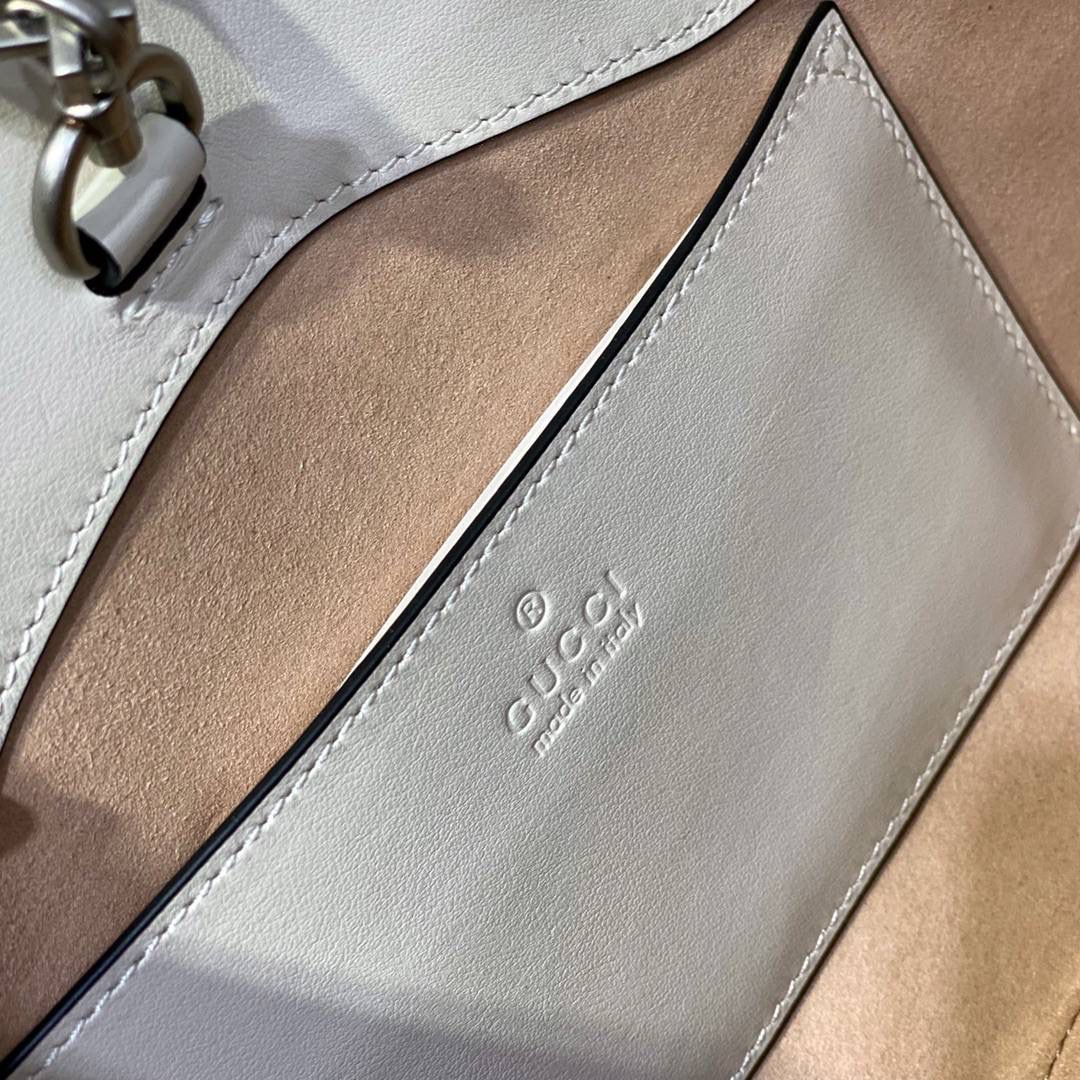 ▪大货实拍图 𝗚𝗚 𝗠𝗮𝗿𝗺𝗼𝗻𝘁几何系列 型号：681483 尺寸：26.5*19*11cm