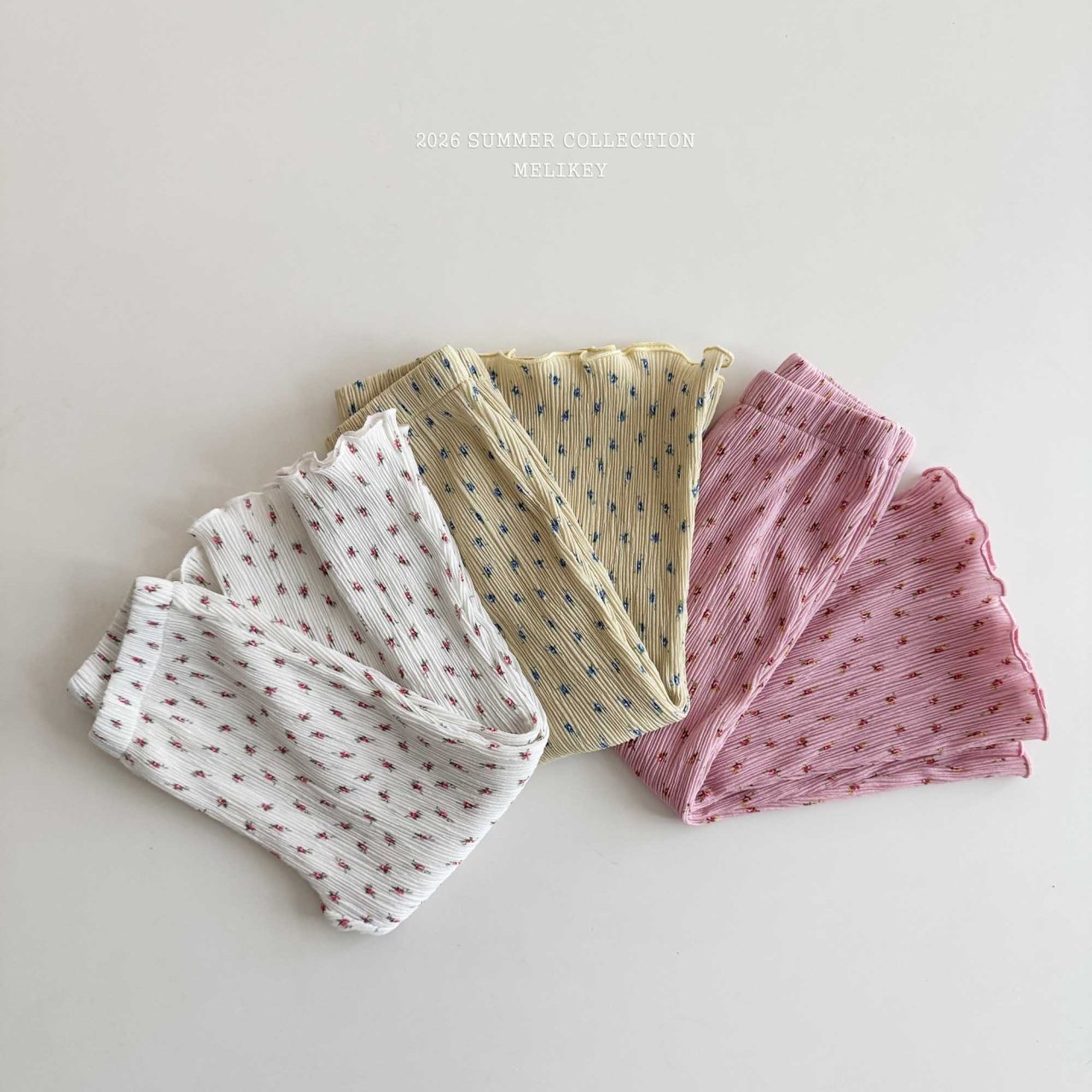 Floral Pleated Pants