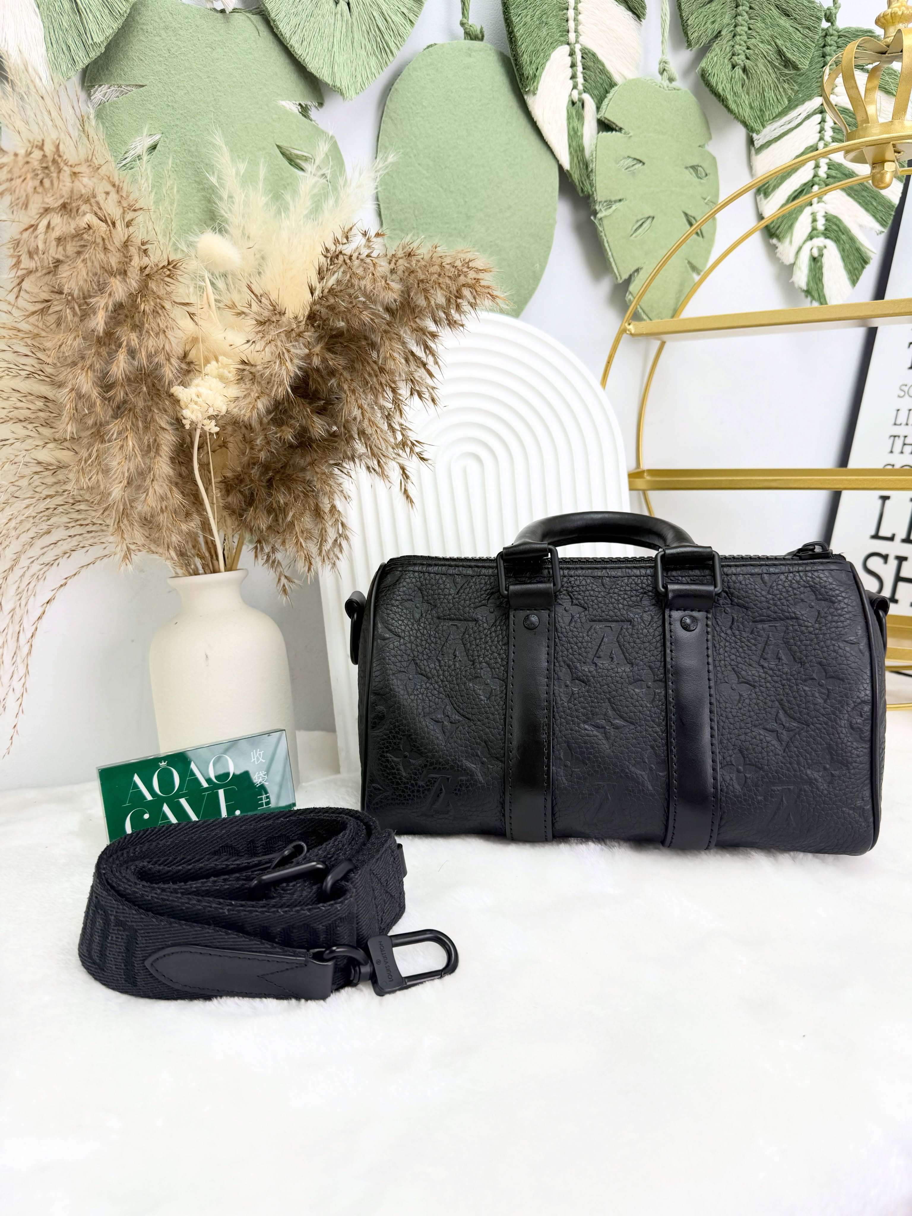 👜 PRE OWNED 🛍️Keepall 25 黑花壓紋 有盒有塵袋🖤