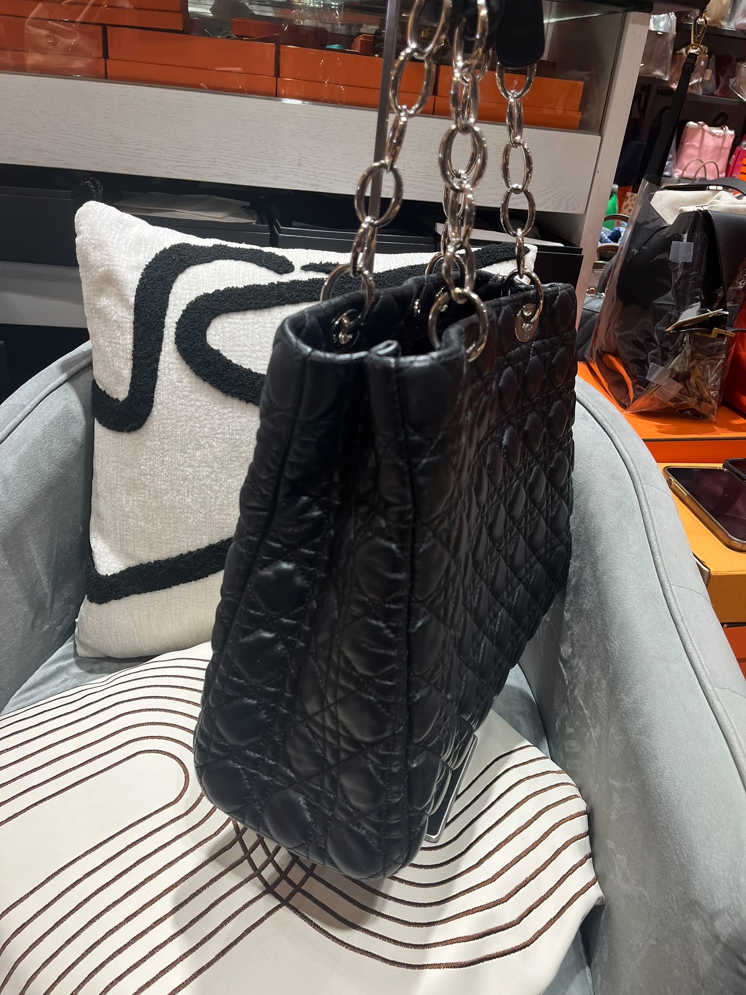 DIOR Calfskin Soft Shopping 9x7 Tote Bag 黑色牛皮100%Authentic, 95%New ✅Dust bag
