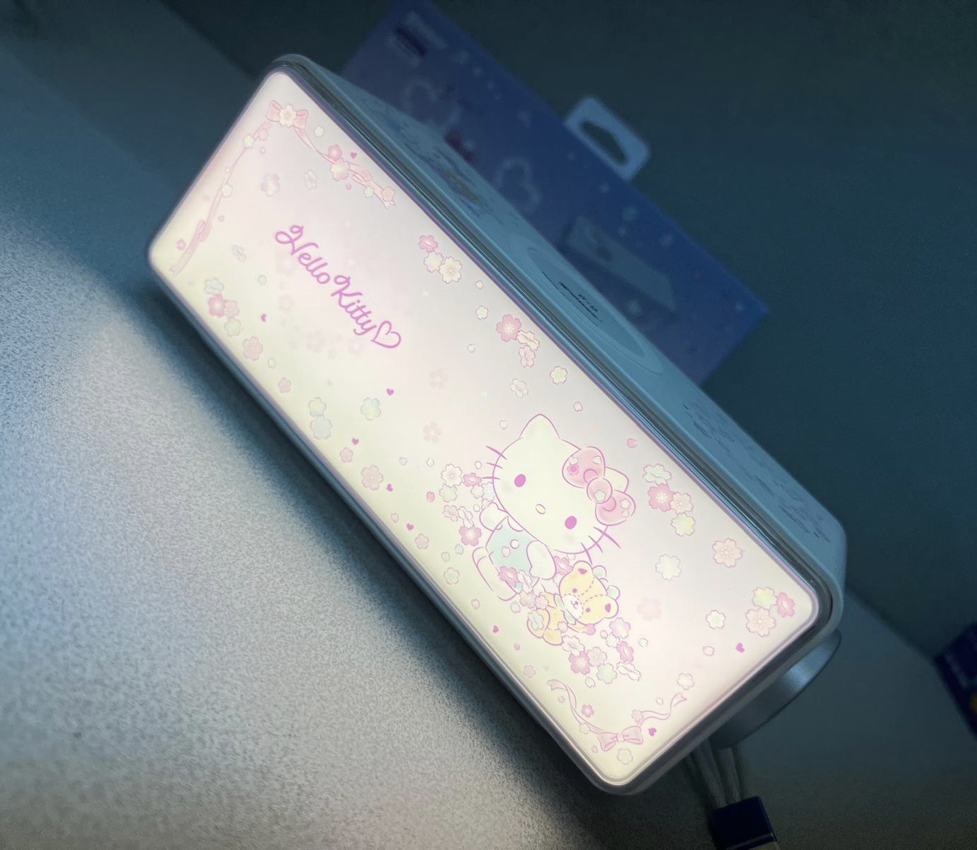 🌈XPower x Hello Kitty  Rhythm F05 無線充電+藍牙喇叭小夜燈 