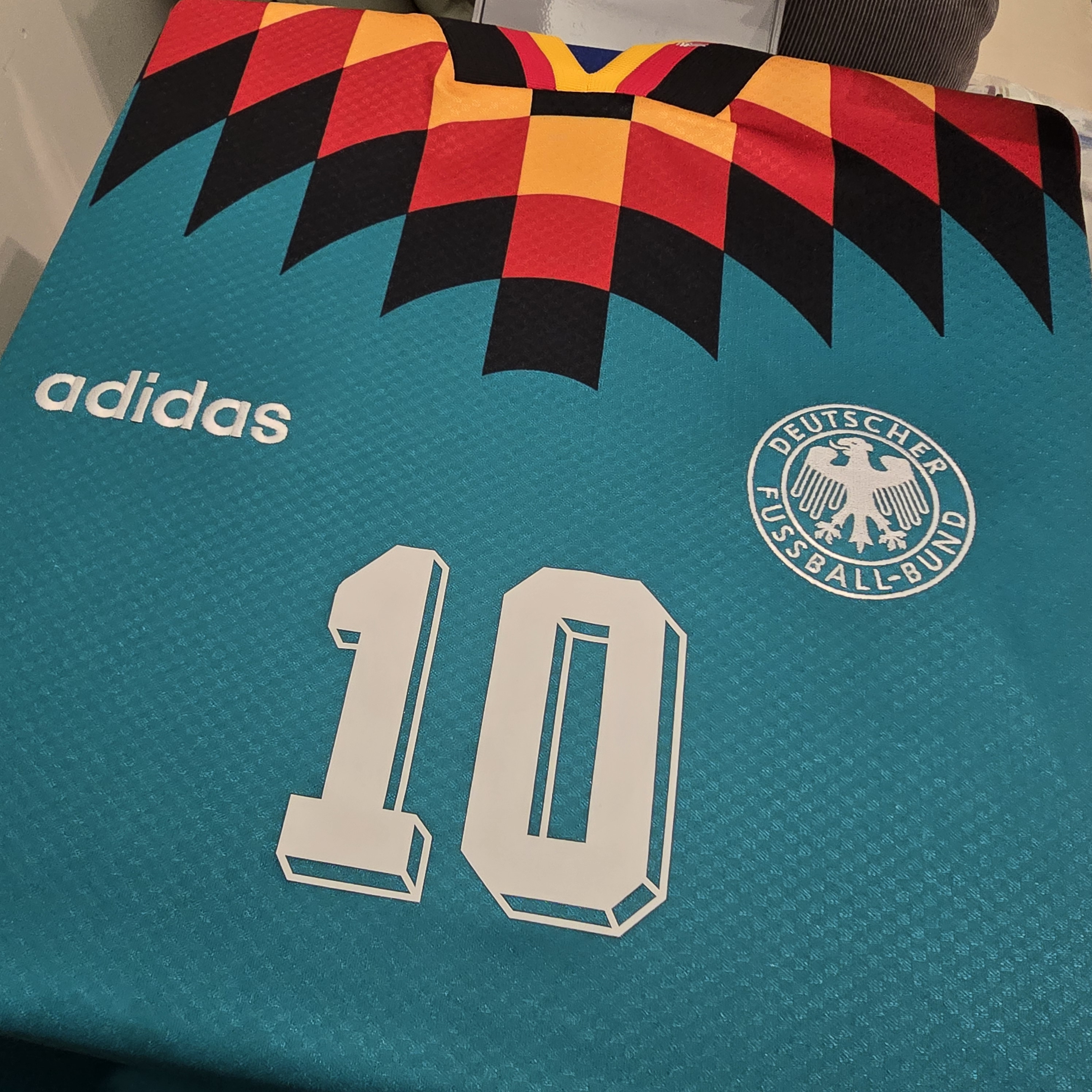 #部分碼現貨 ⚫🟥🟨Adidas Germany 德國 1994 作客球衣 Reissue (可加印字) JZ6941