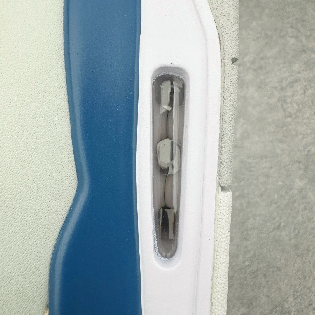 Nike Air Jordan 4 Retro "Military Blue" FV5029-141