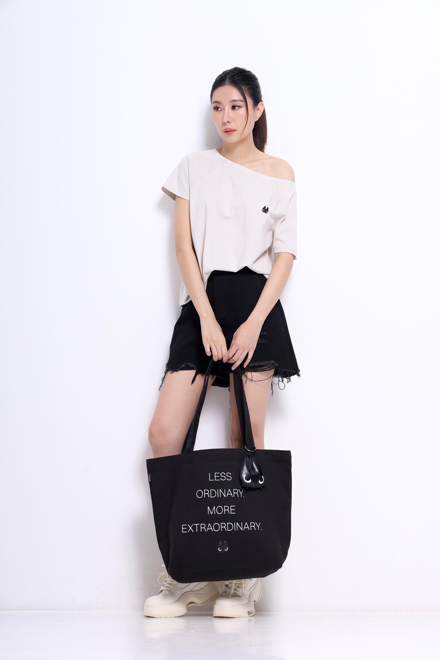 CP1636 Edge Muse Distressed Denim Shorts