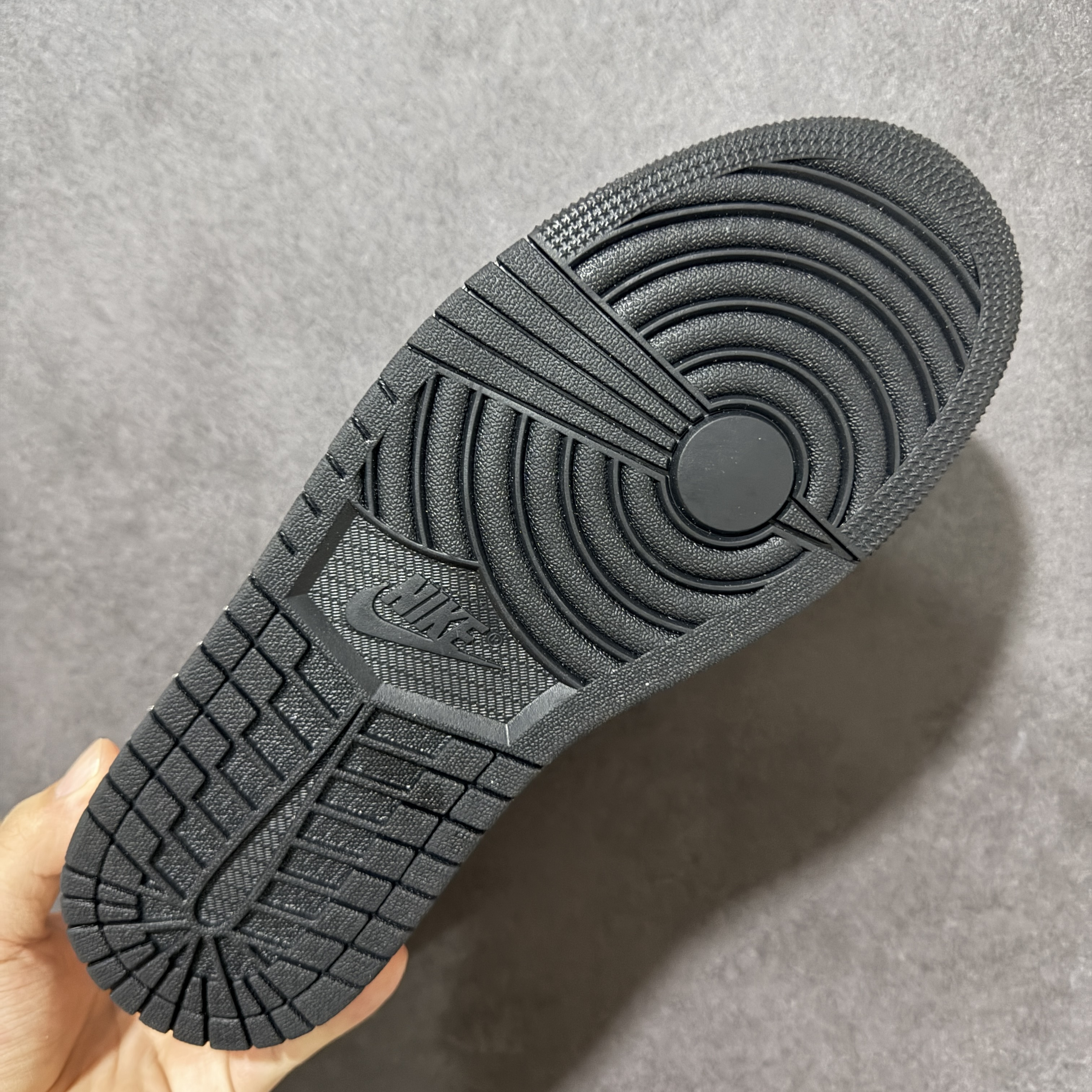 Nike Air Jordan 1 Low AJ1 553558-081 