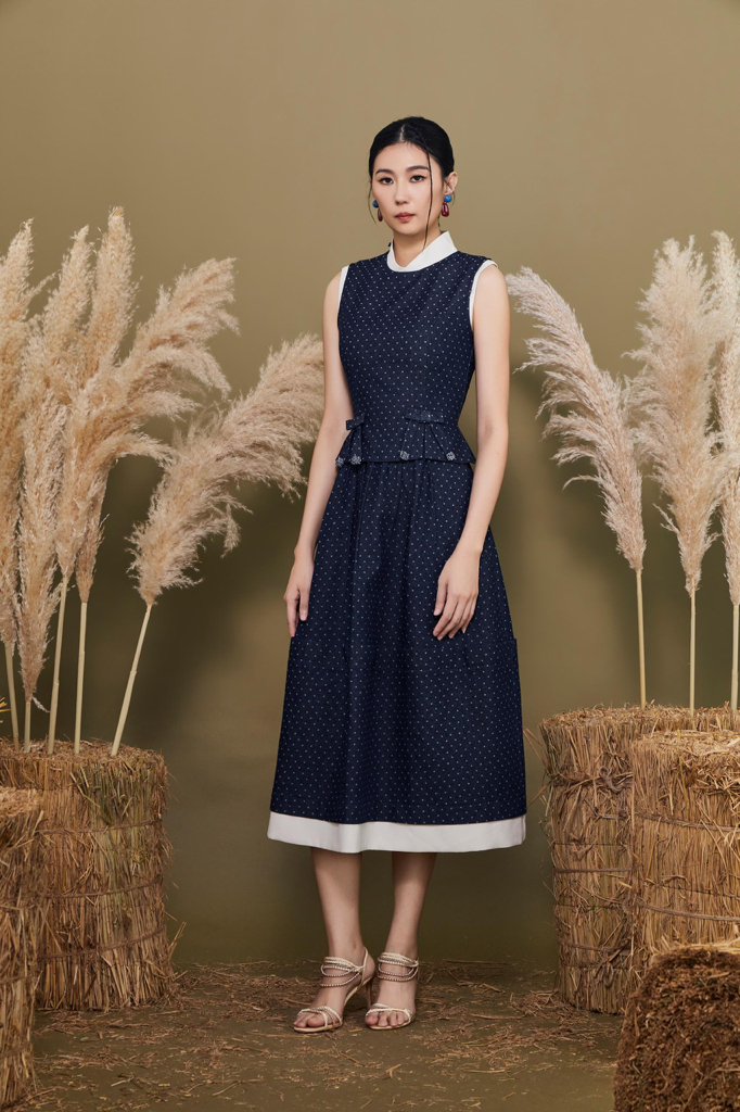 CS1439 Graceful A-Line Midi Skirt 