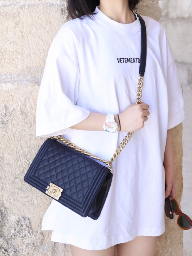Chanel👜 PRE OWNED 🛍️藍色荔枝紋小牛皮菱格紋leboy 💙中大size 22開 有卡💼 