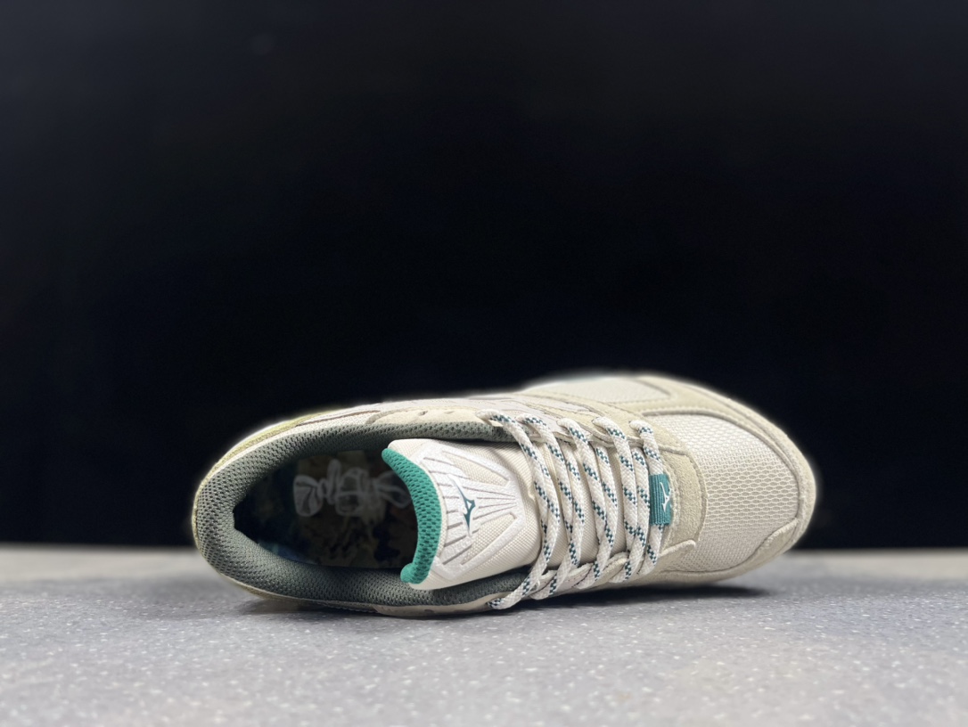 Mizuno Wave Prophecy LS 