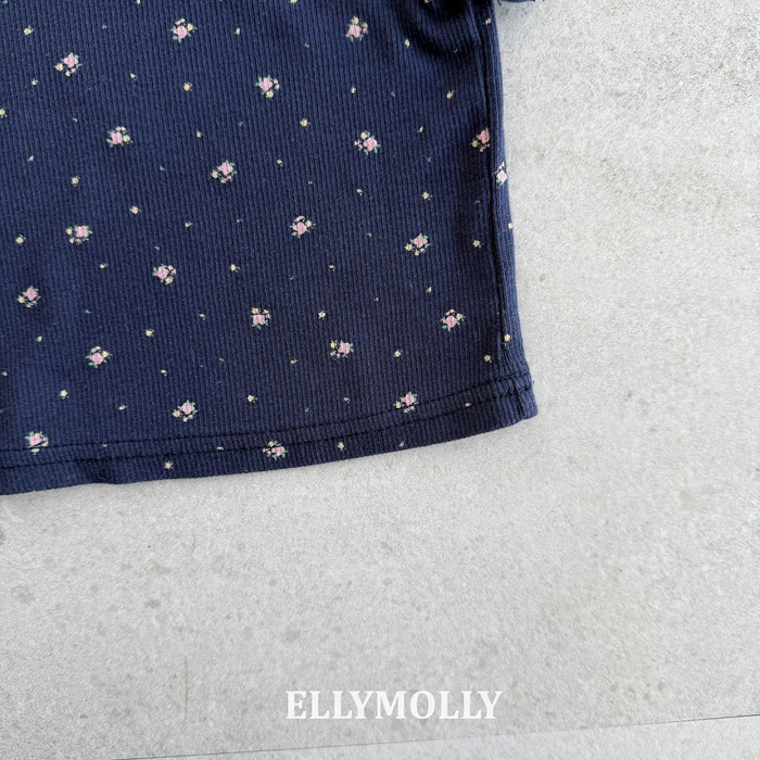 🇰🇷Ellymolly tee