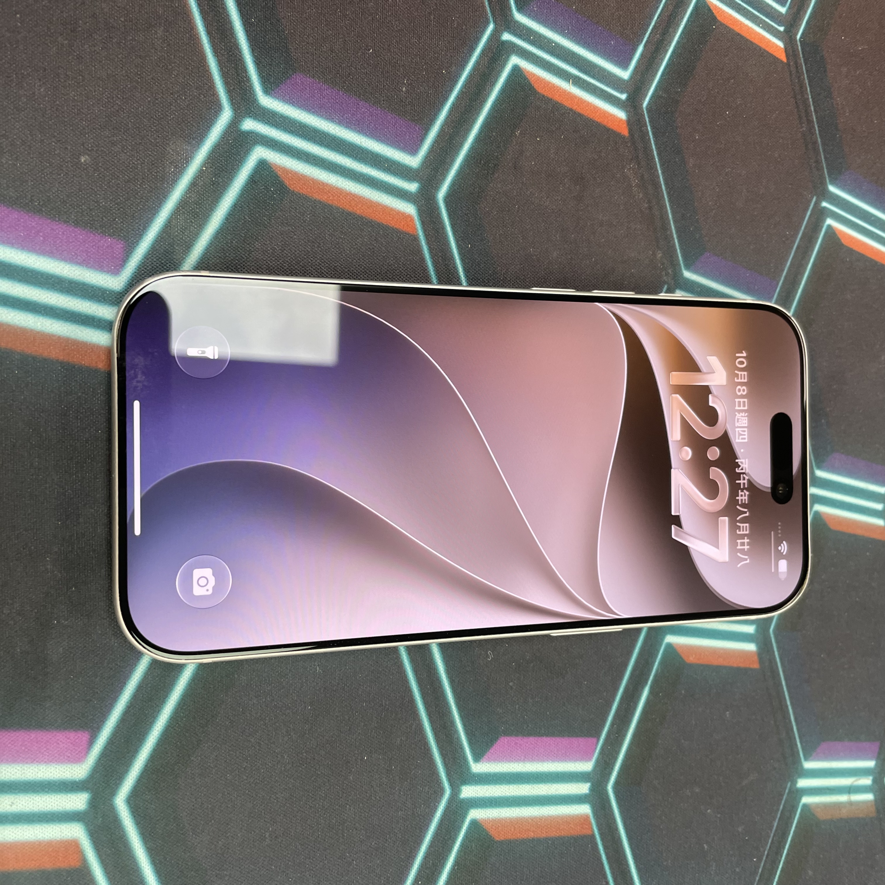 *8159 17 pro 超靚機 256GB 電92 銀色 sliver