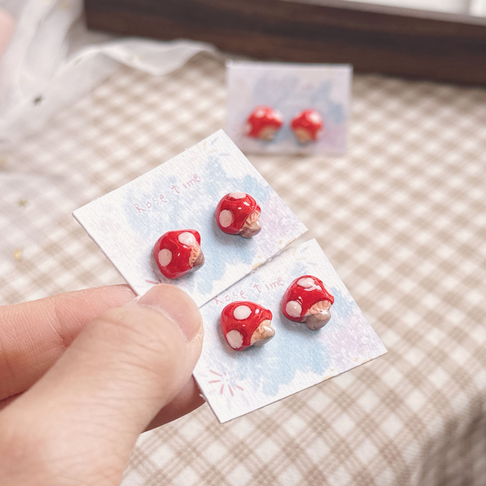 手繪 半立體紅蘑菇🍄耳釘 可改色