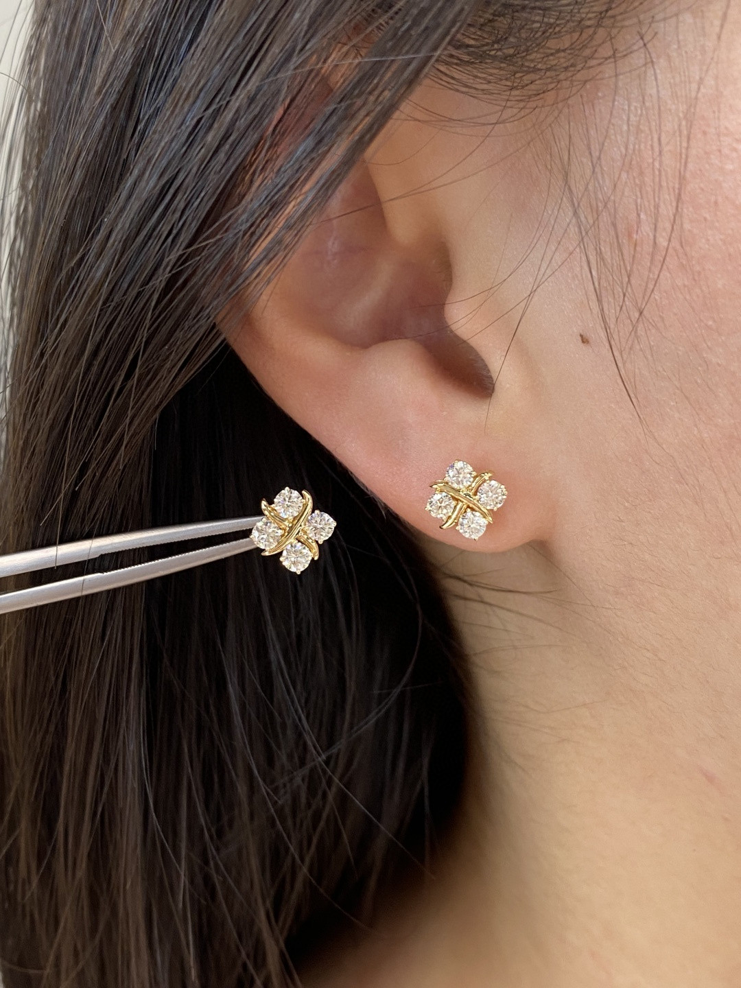 18K Diamond Earrings 