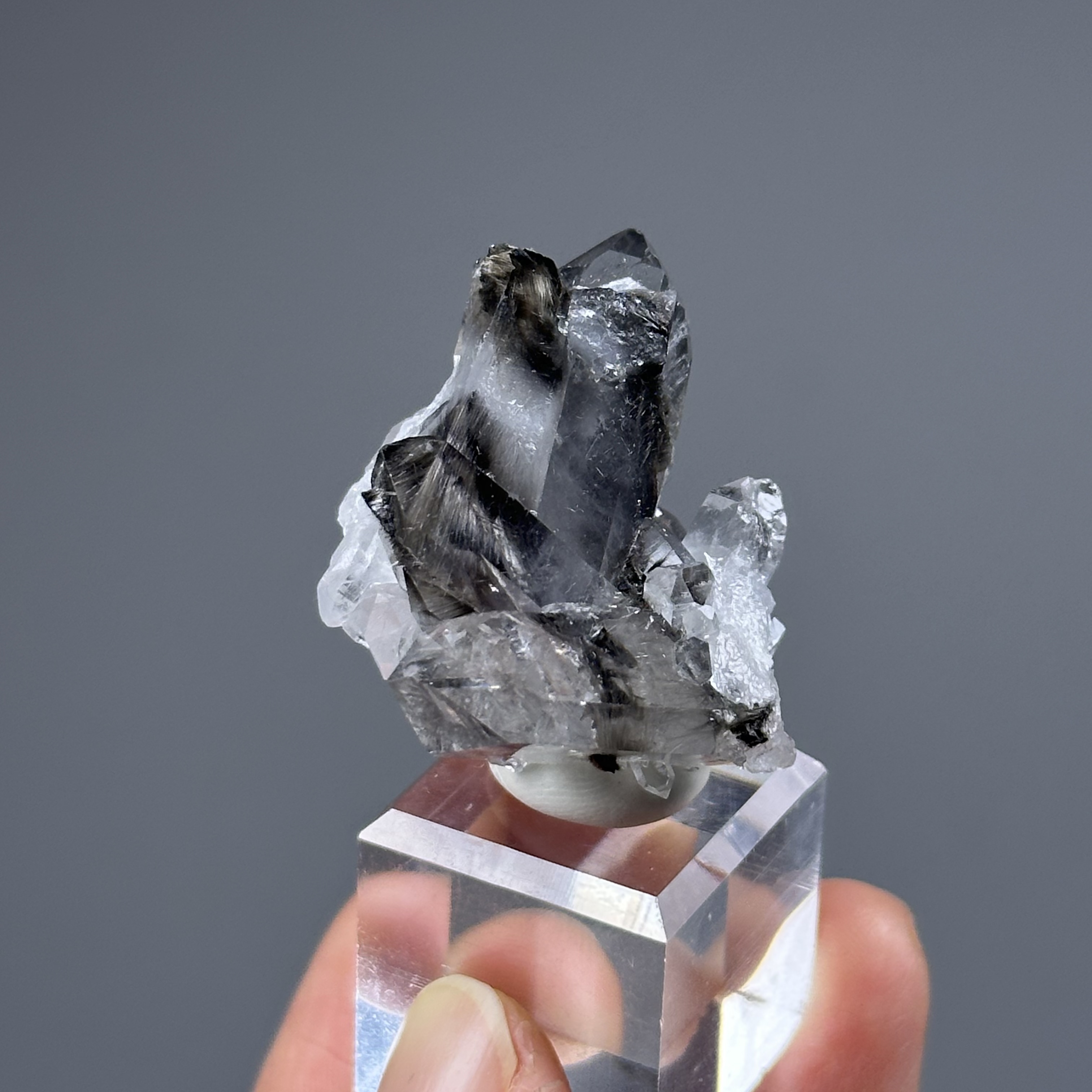 黑銀鈦水晶簇 - Brookite and Rutile Quartz | RU016