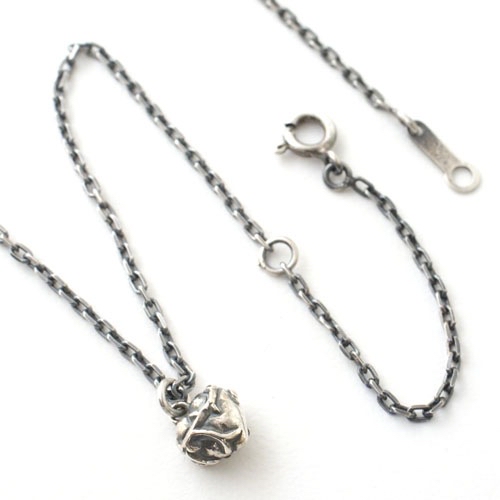Vantique SACRED HEART NECKLACE pre order~