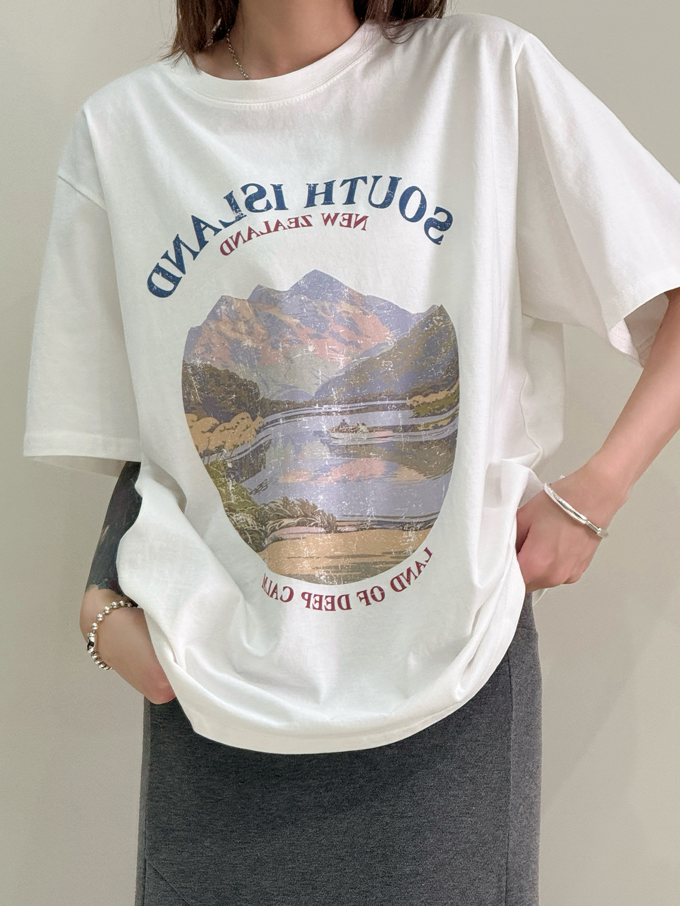 𝐋𝐚𝐧𝐝𝐬𝐜𝐚𝐩𝐞 𝐩𝐚𝐭𝐭𝐞𝐫𝐧 𝐭-𝐬𝐡𝐢𝐫𝐭