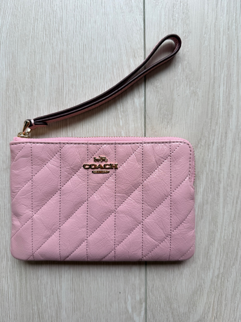 Coach Corner Zip Wristlet 單層拉鍊手拎袋仔