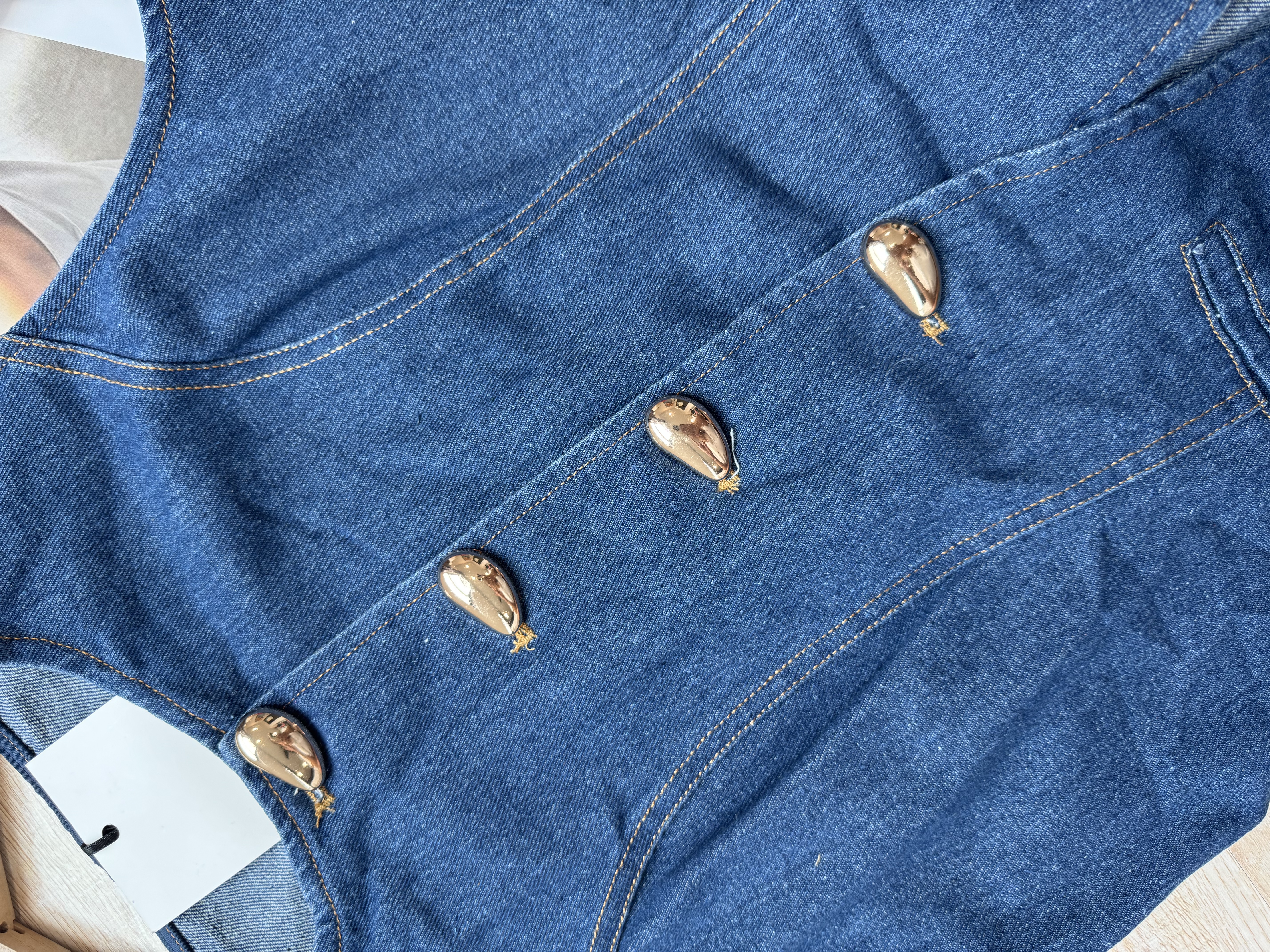 Vintage Cut Denim Co-ord Set 复古金扣立体剪裁牛仔套装 ( 1 colour )