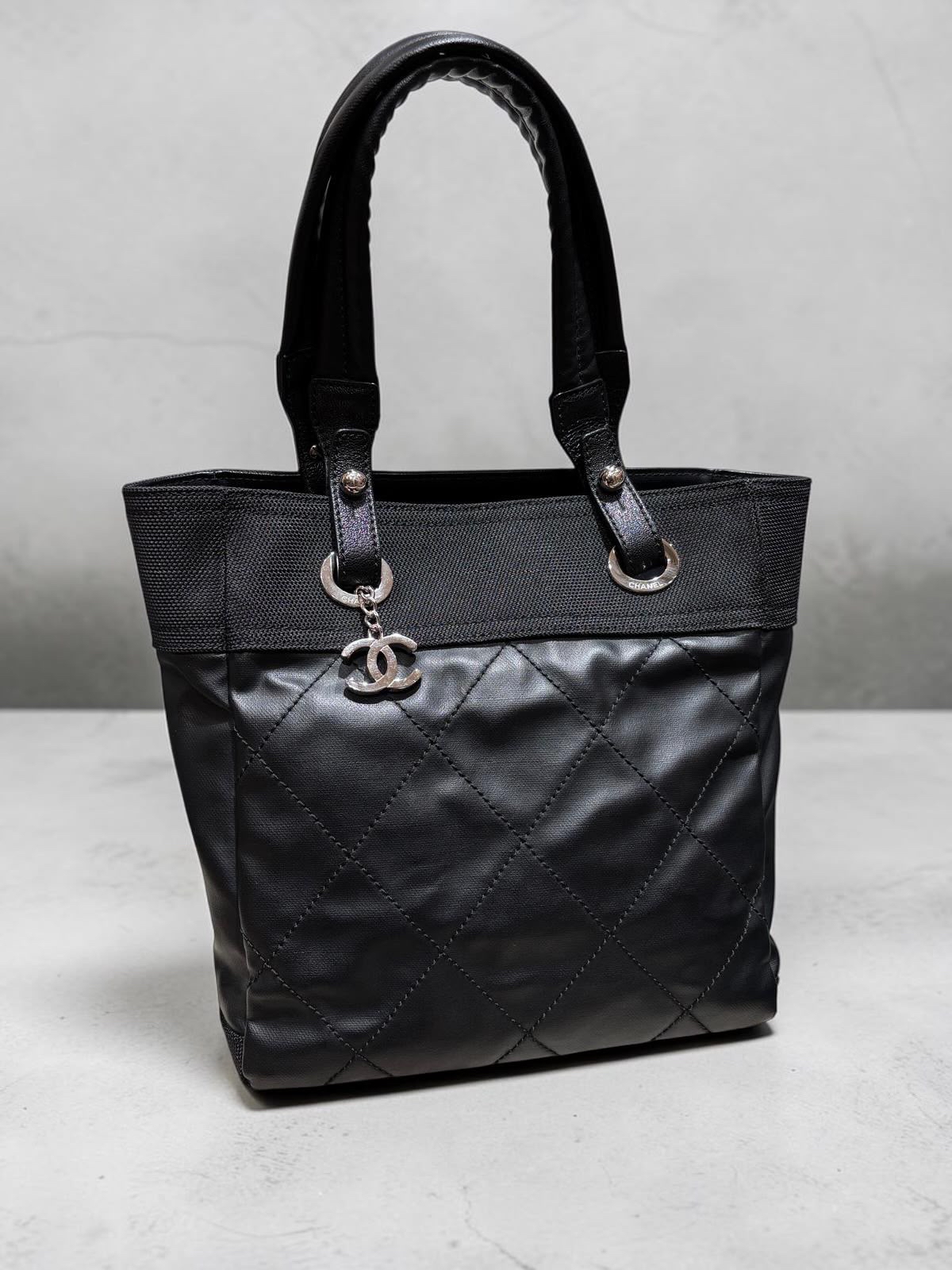 Chanel Paris biarritz Tote Bag 100%Authentic, 95%New ✅Card✅Dust bag