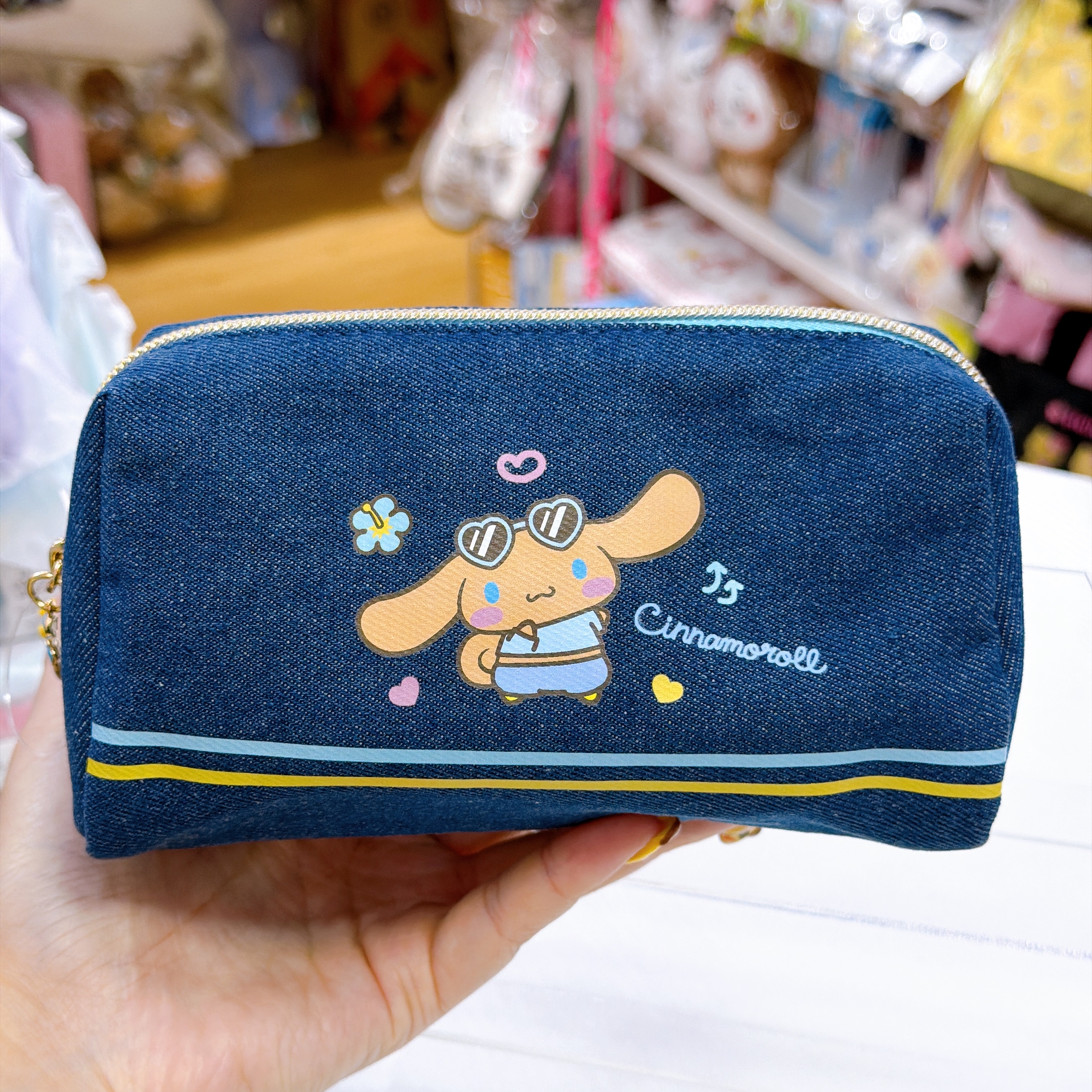 日本直送Sanrio 夏天黑皮泳裝系列 牛仔布黑皮化妝袋
