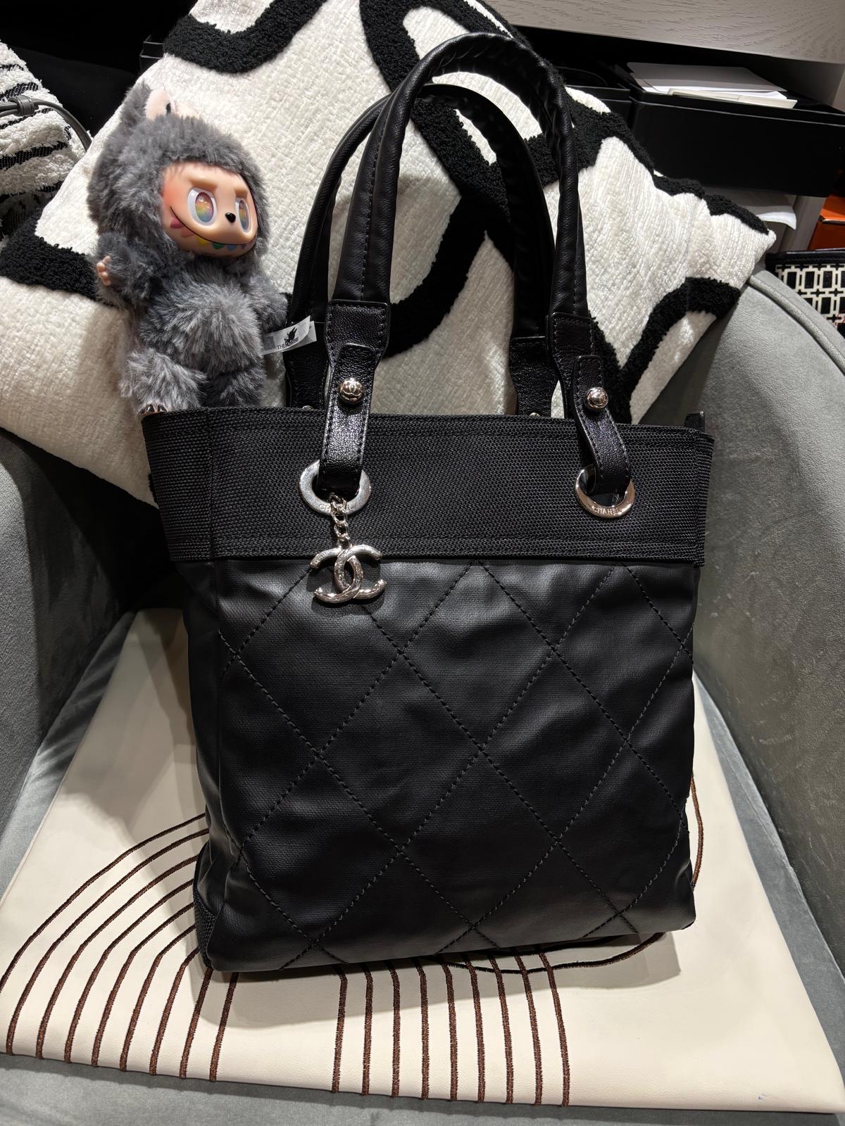Chanel Paris biarritz Tote Bag 100%Authentic, 95%New ✅Card✅Dust bag