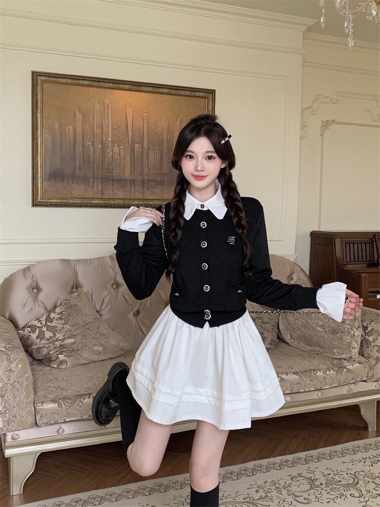 B186(19015) 韩系高级感学院风拼接白翻领与袖边黑上衣与白A字短裙套装