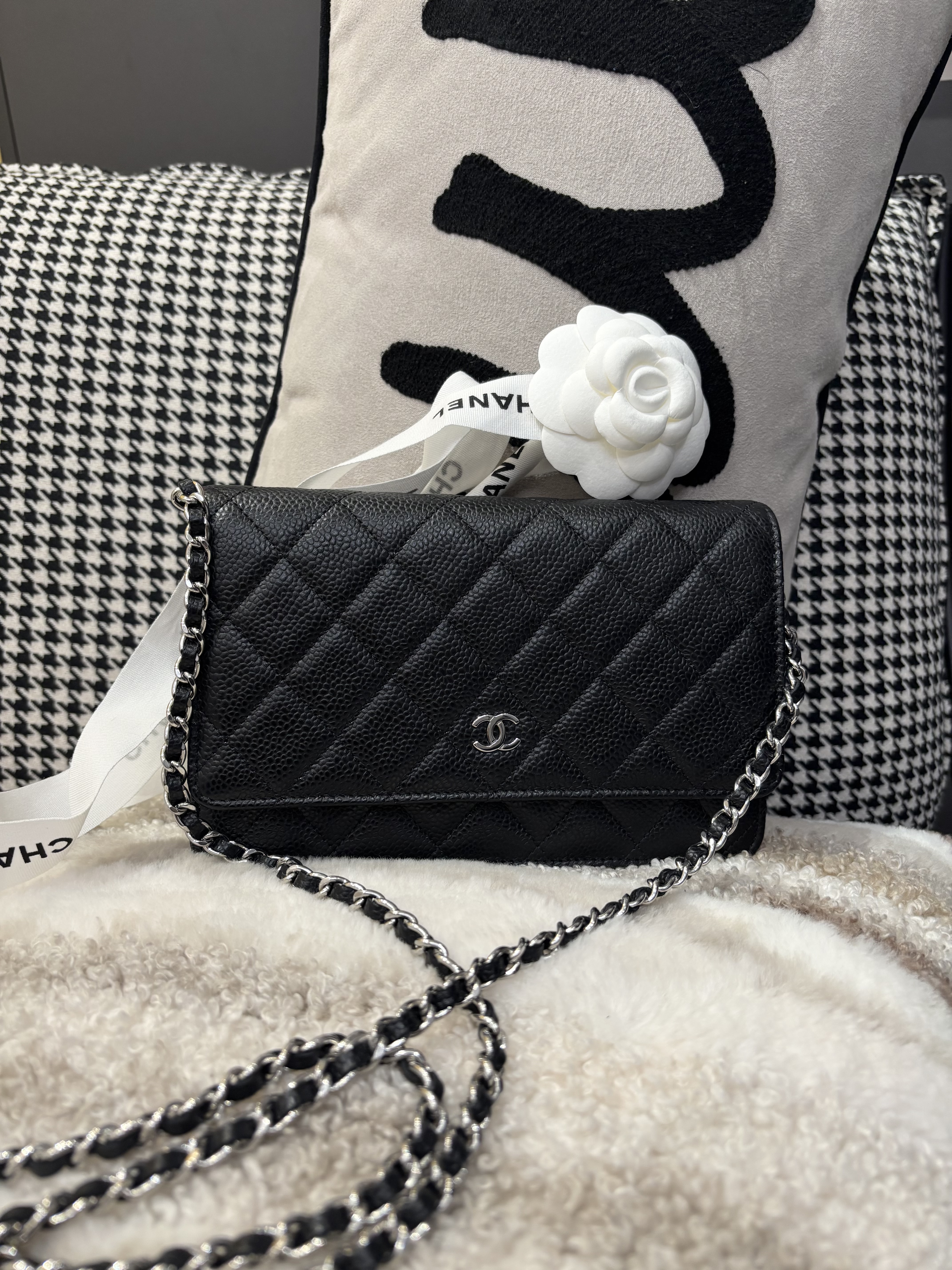 Chanel wallet on chain 黑色荔枝牛皮銀扣 WOC 100%Authentic, 全新 100%NEW  ✅晶片✅dust bag ✅box 