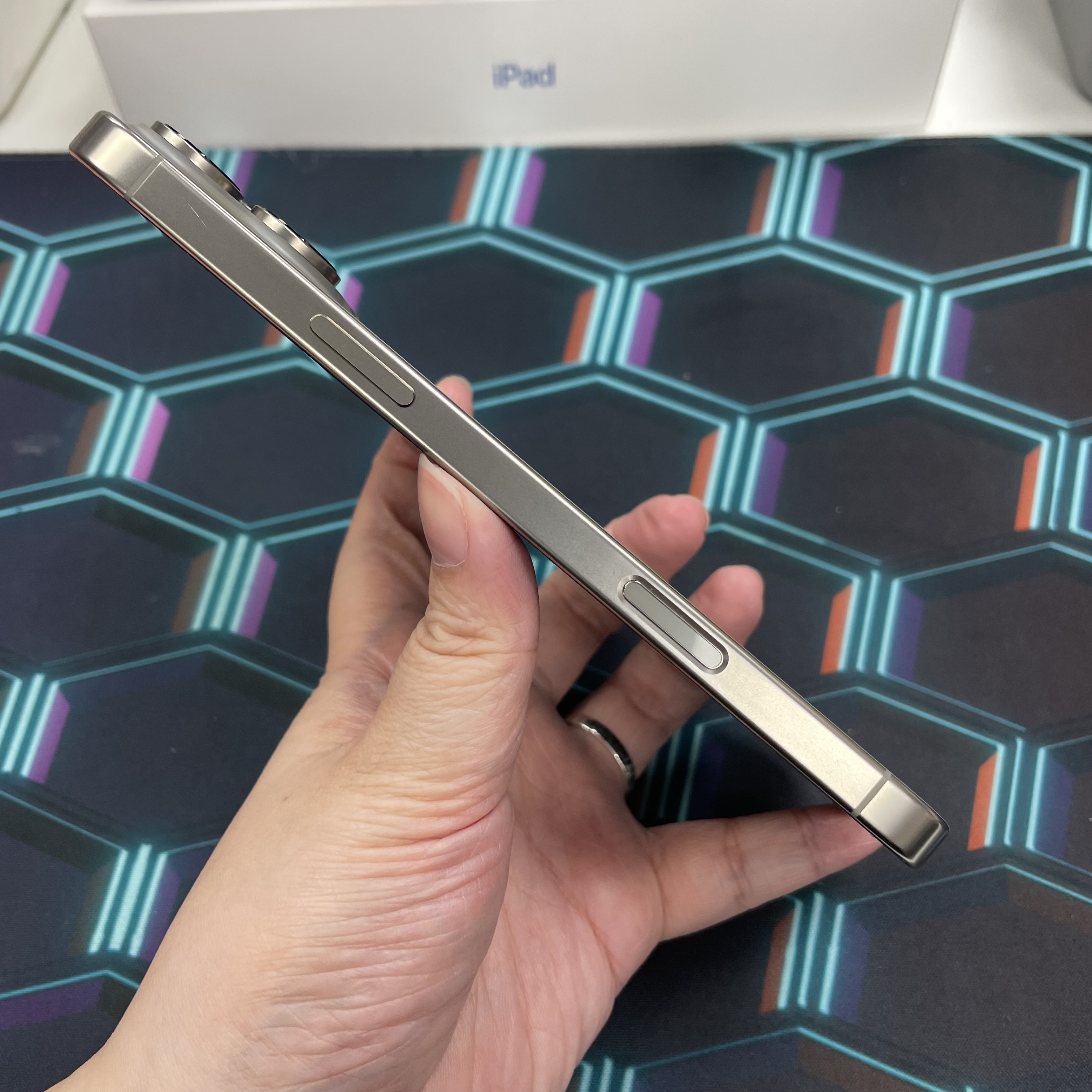 *6257 16 Pro max 勁靚機 256GB 電90 原色 gray