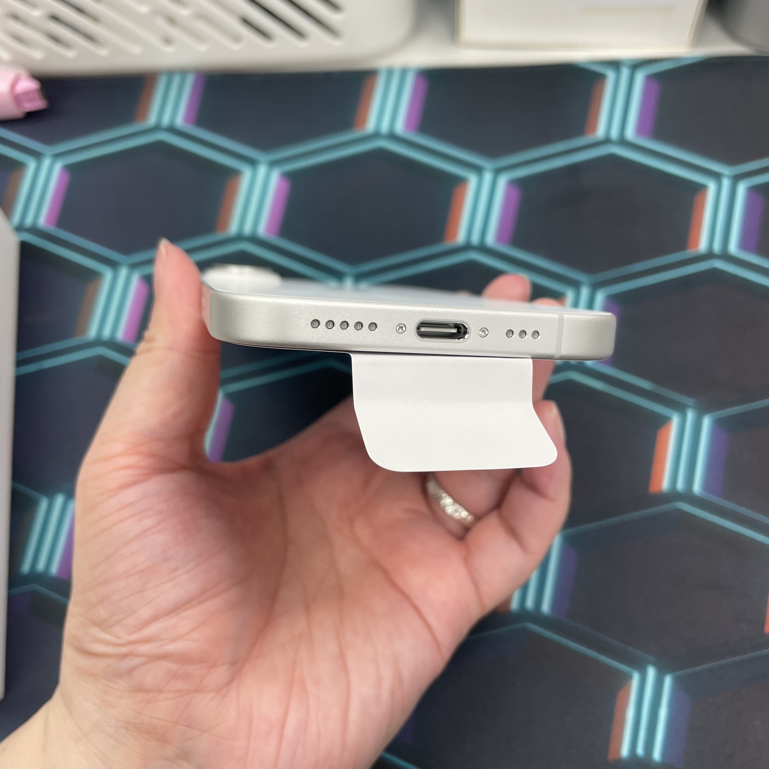 *6317 17 未使用品 256GB 電100 白色 white