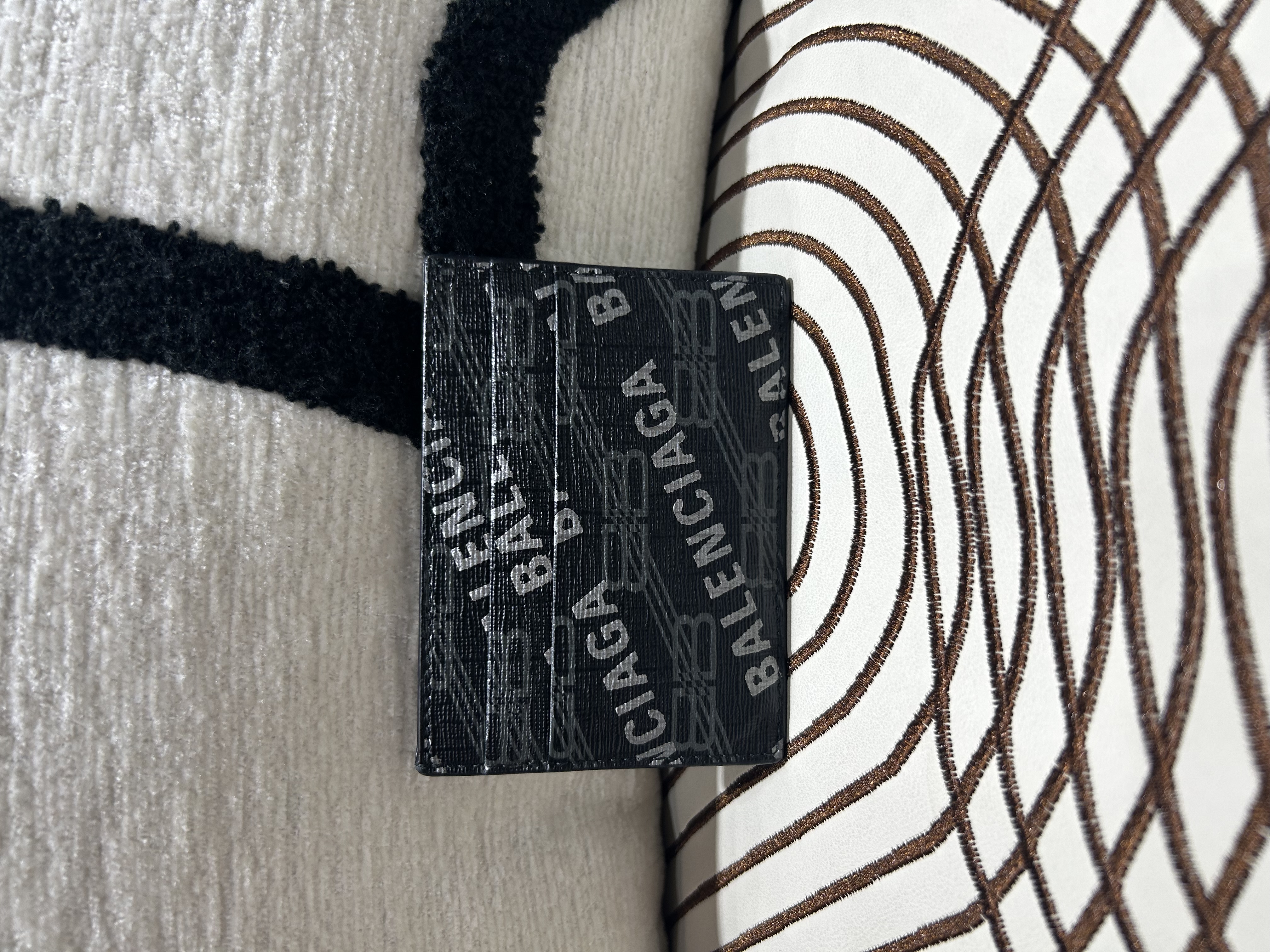 BALENCIAGA Card Holder 黑色BB Monogram Cash卡片套 牛皮 594309 100%Authentic, 98%New