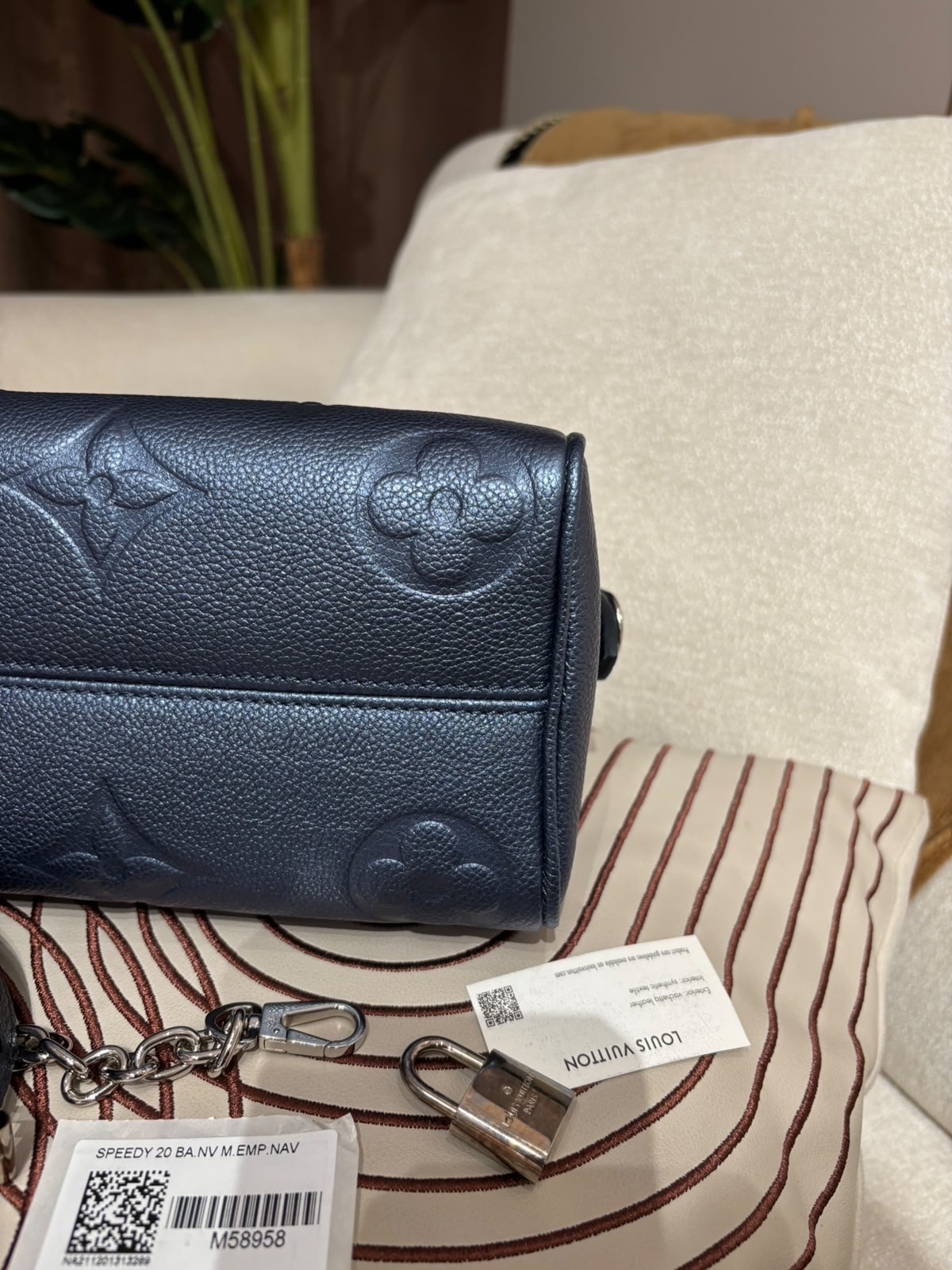 LV Speedy 20 100%Authentic, 98%New ✅收據副本✅Key Lock✅Dust bag