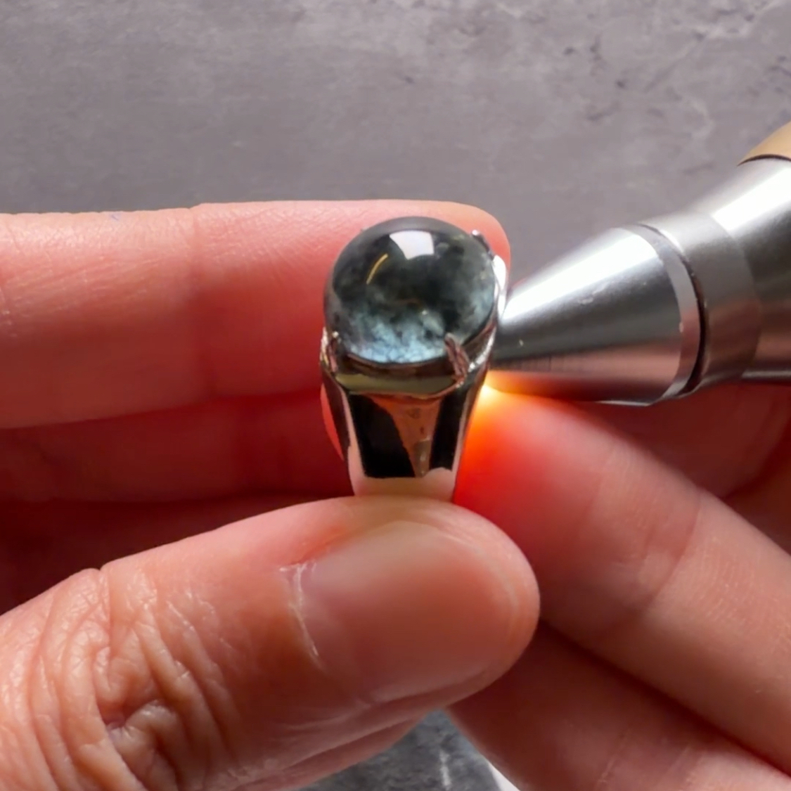 冰種烏雞蛋面S925戒指