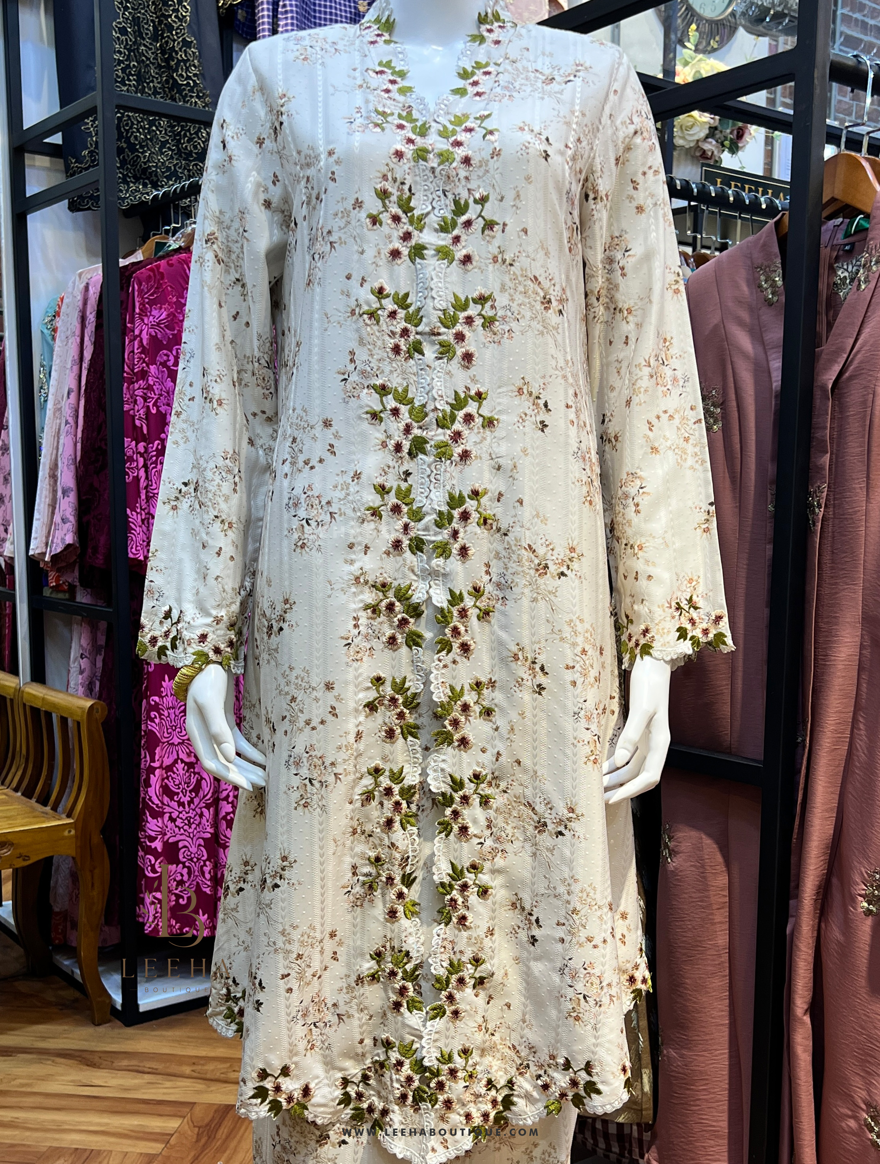 KEBAYA SERI BULAN (CREAM)